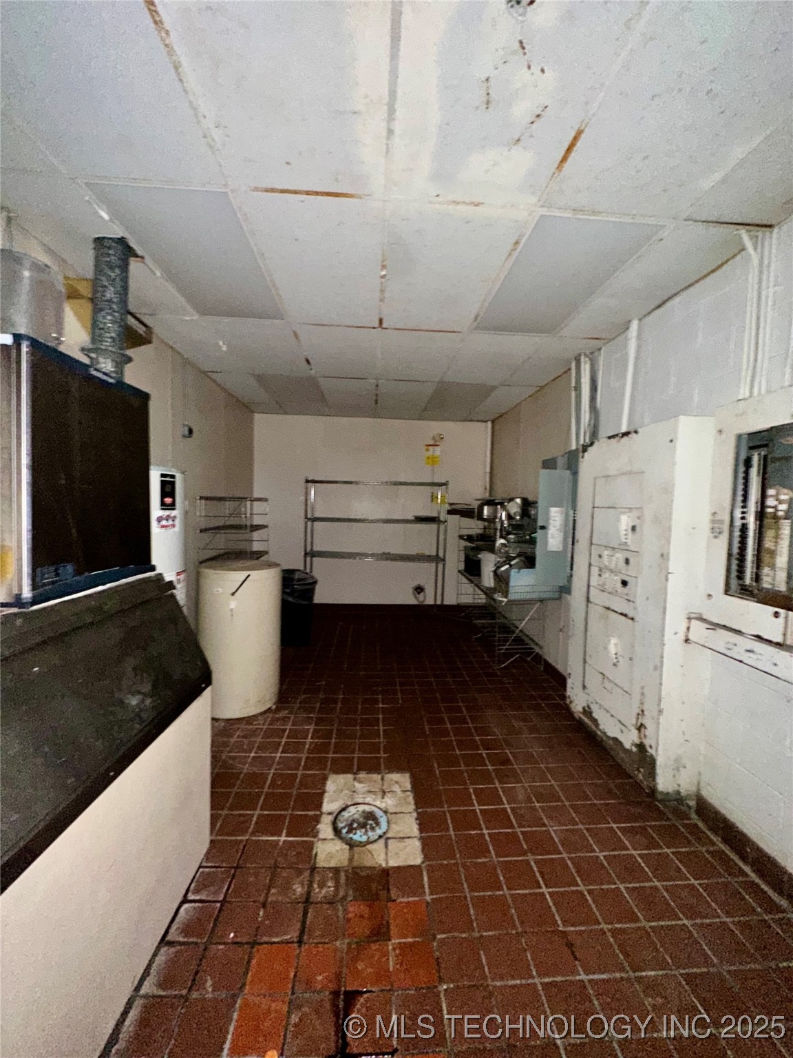 1906 W Broadway Sulphur OK 73086