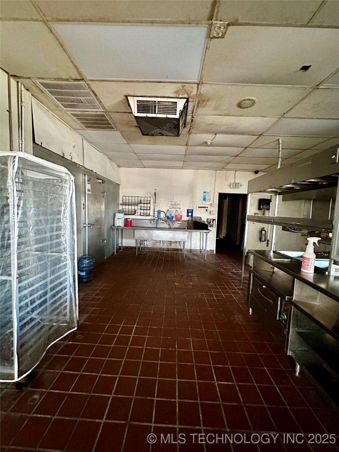 1906 W Broadway Sulphur OK 73086