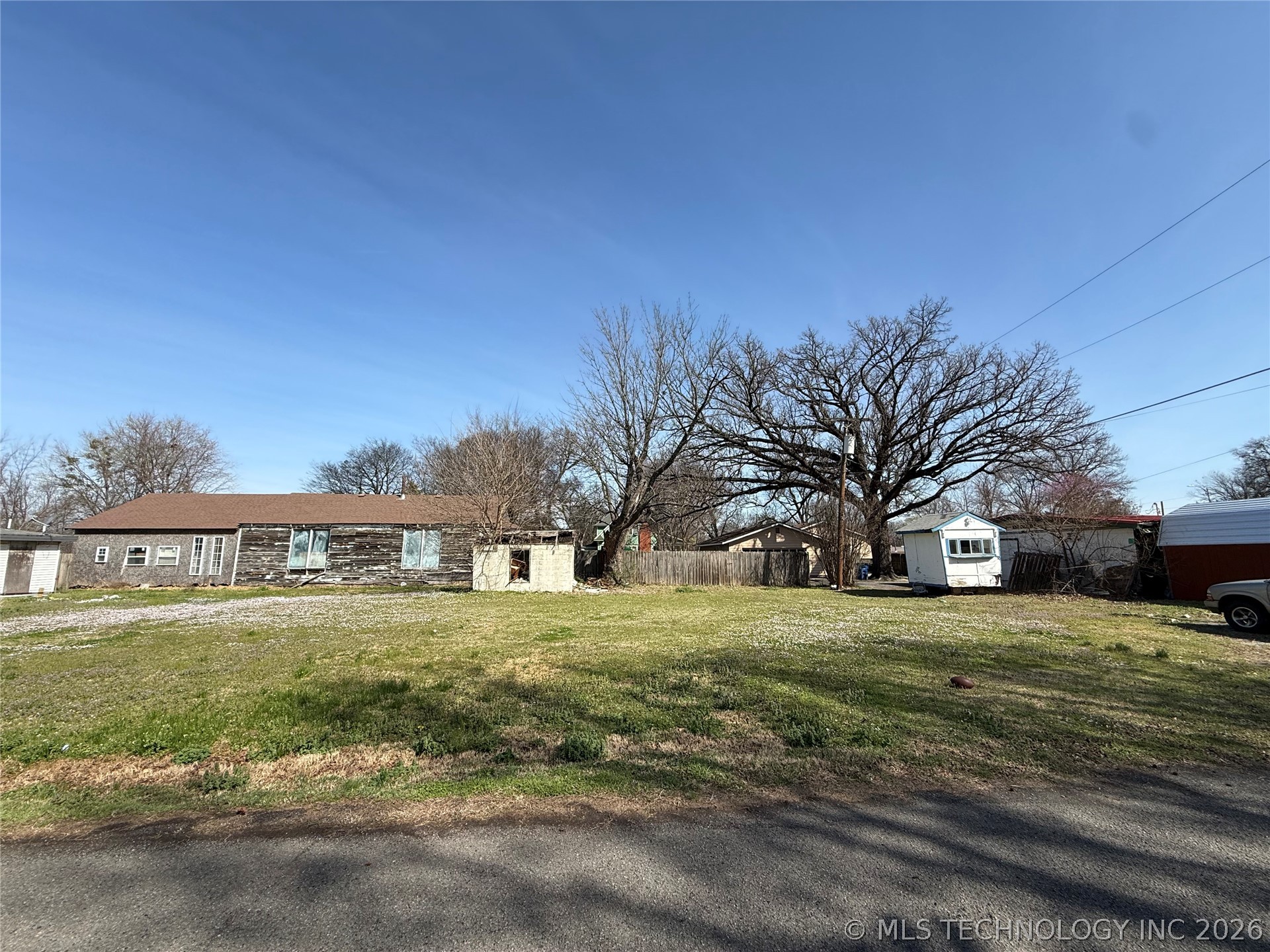 1110 S Mcquarrie Avenue Wagoner OK 74467