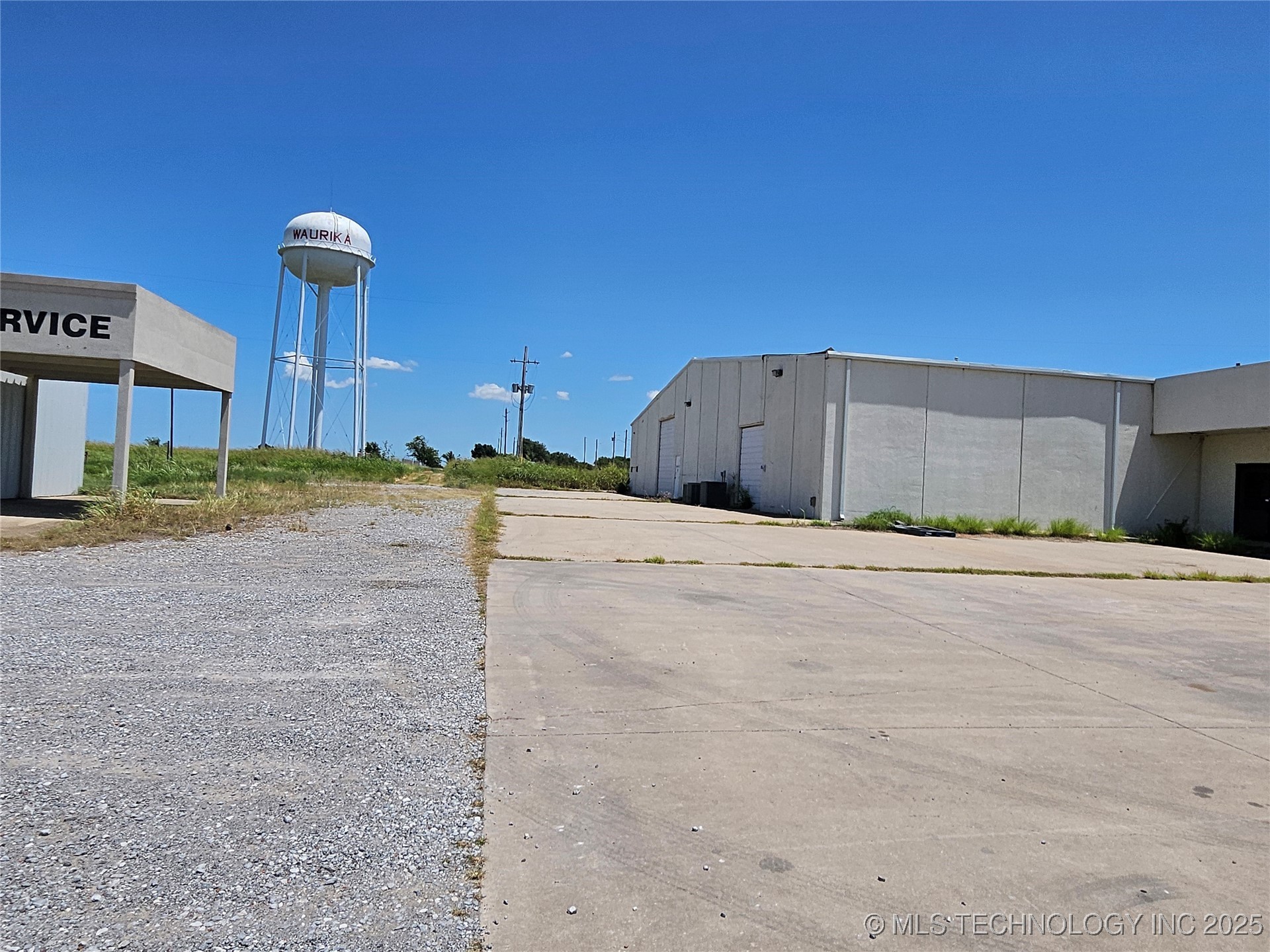 8940 Us Highway 81 Street SW Waurika OK 73573