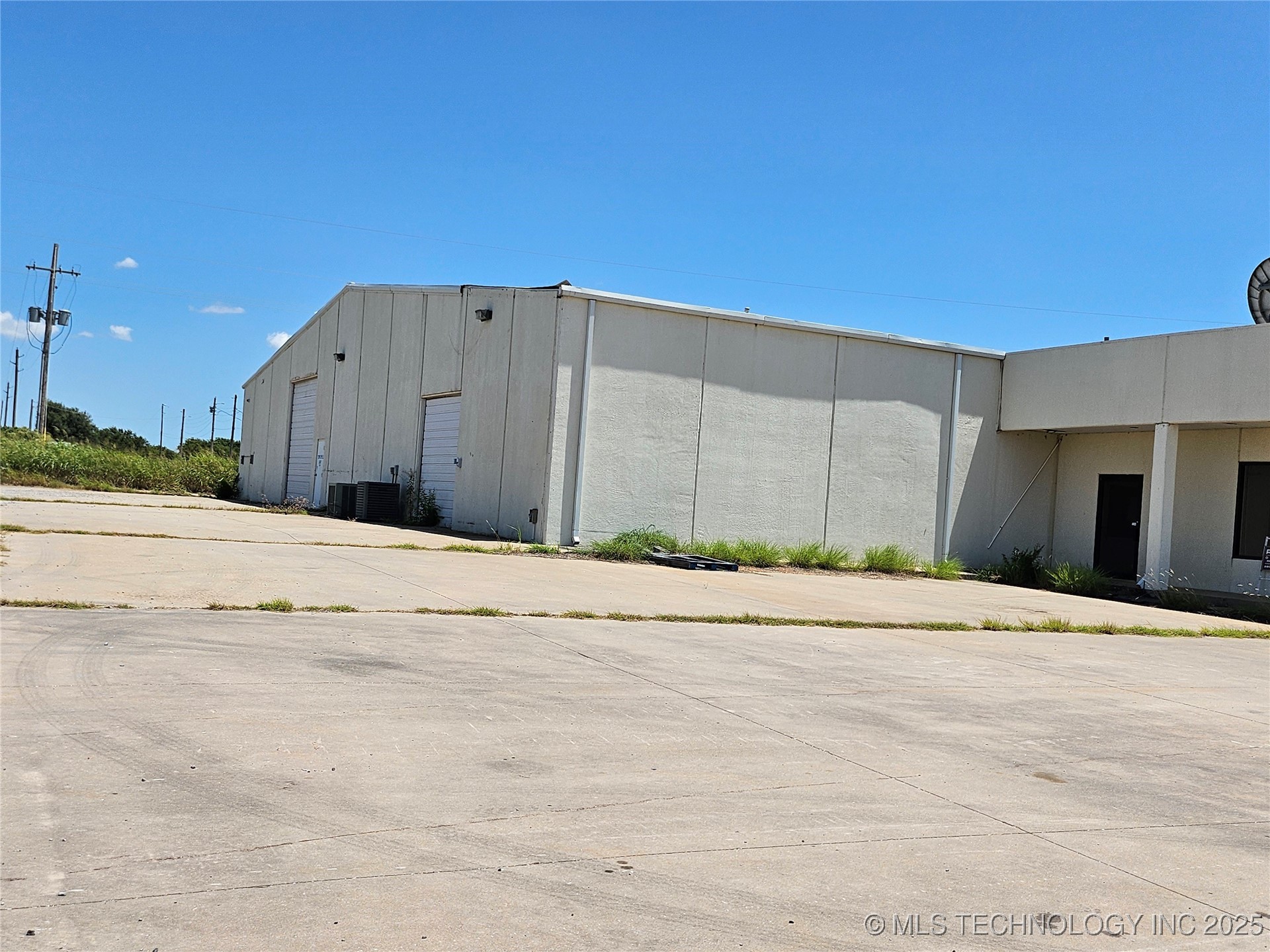 8940 Us Highway 81 Street SW Waurika OK 73573