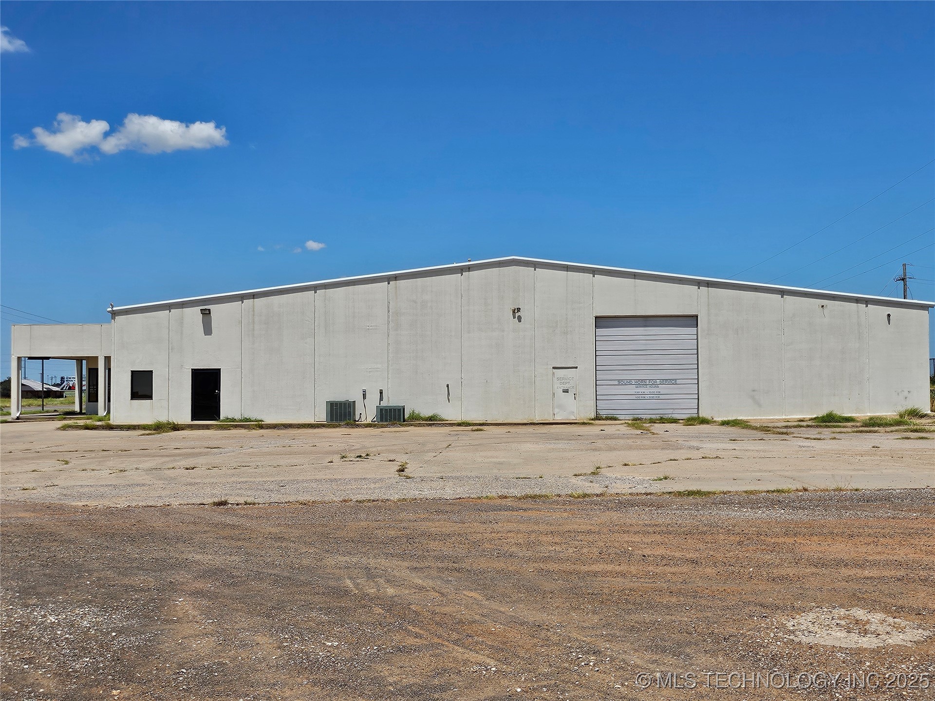 8940 Us Highway 81 Street SW Waurika OK 73573