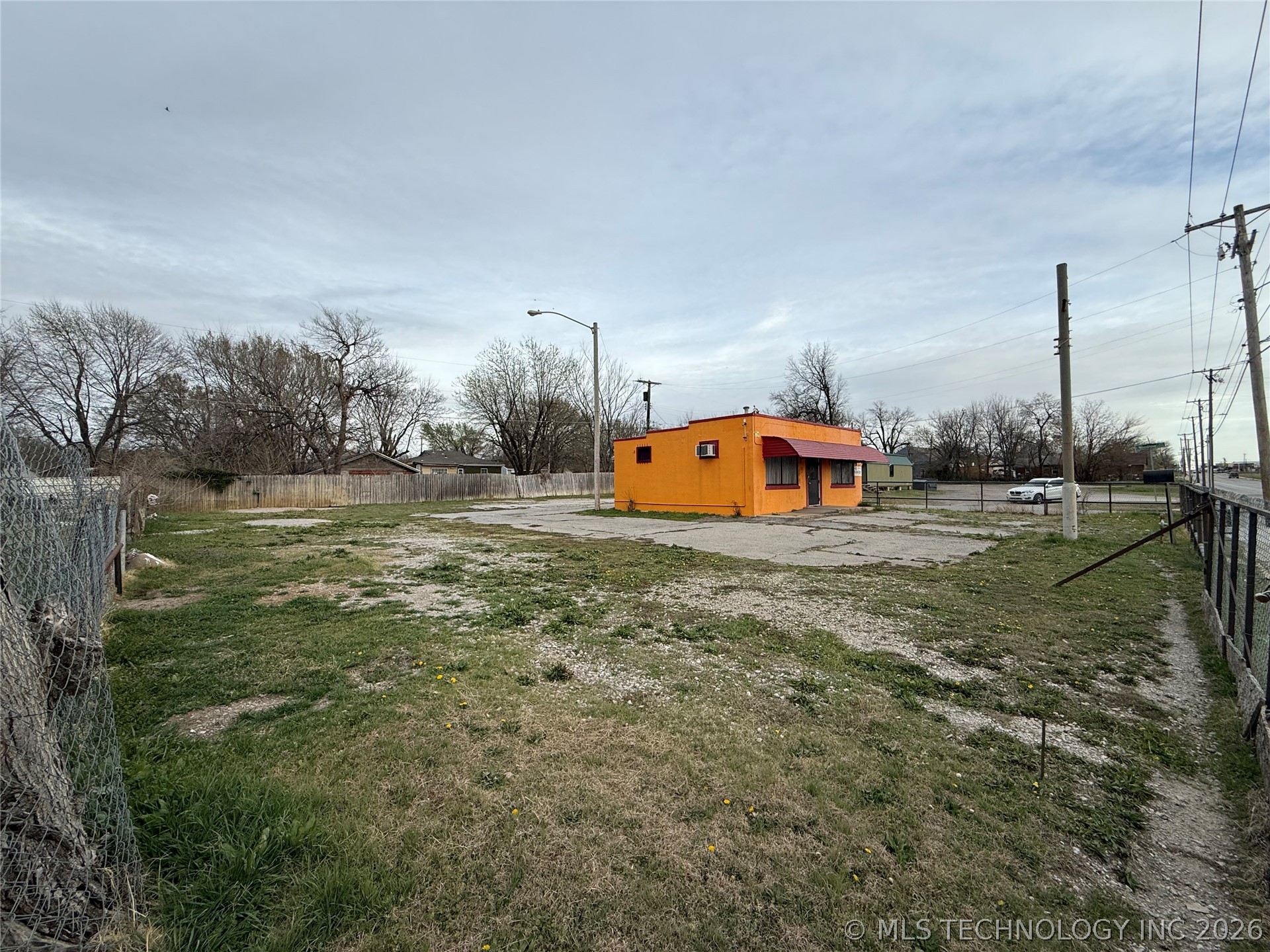 2203 N Lewis Avenue Tulsa OK 74110