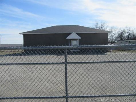 9105 S Us Highway 69 Savanna OK 74565