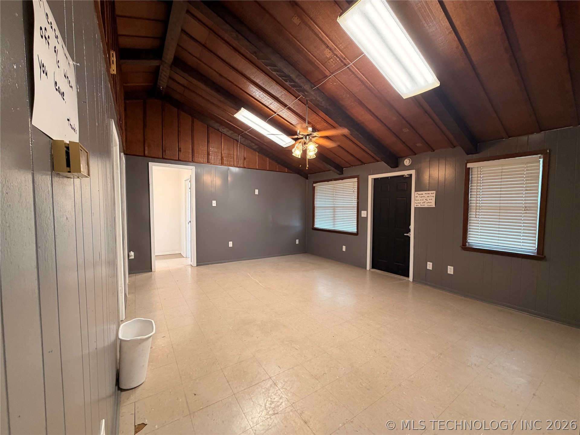 902 NE Lincoln Idabel OK 74745