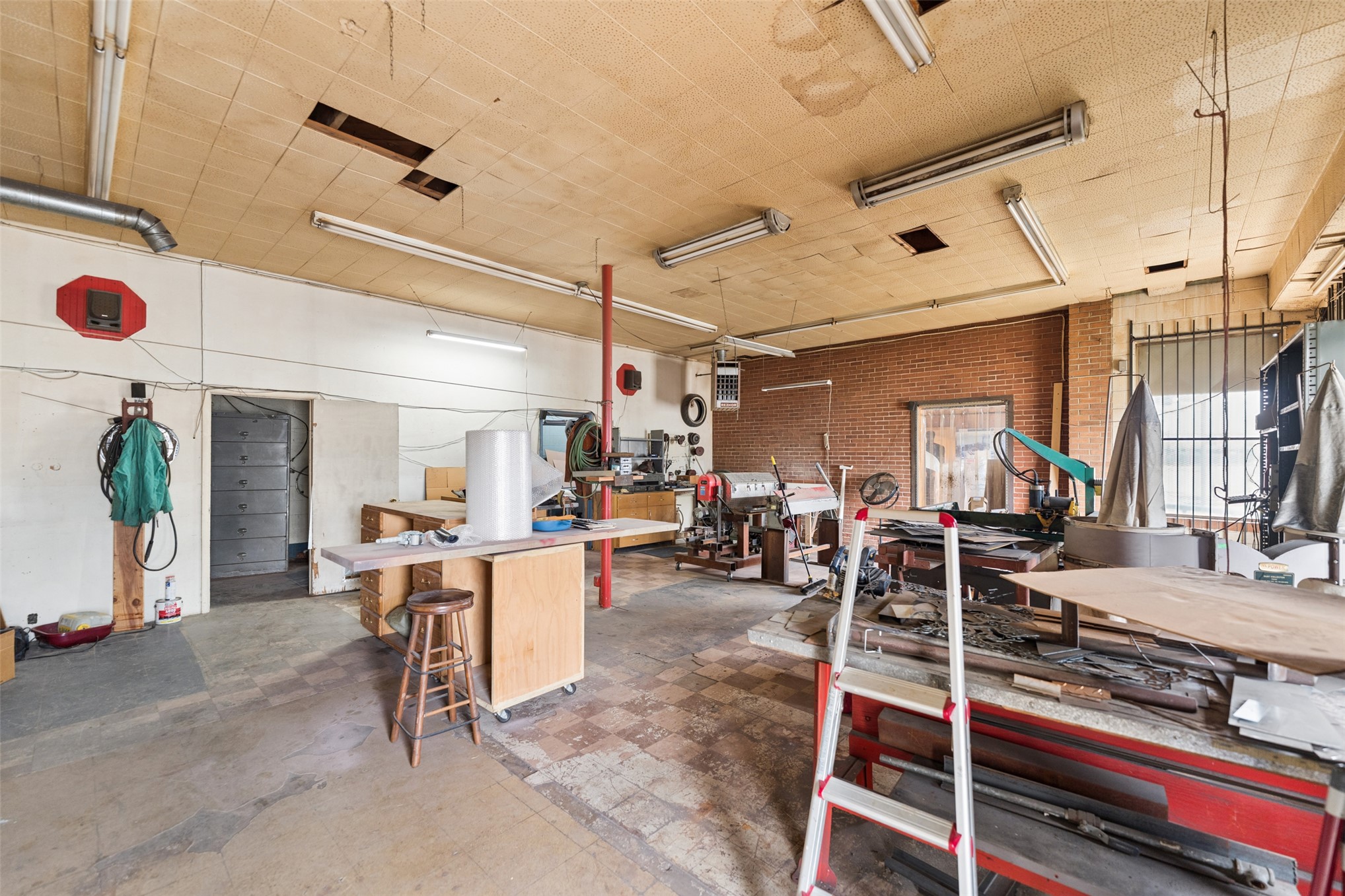 6209 E Tecumseh Street Tulsa OK 74115