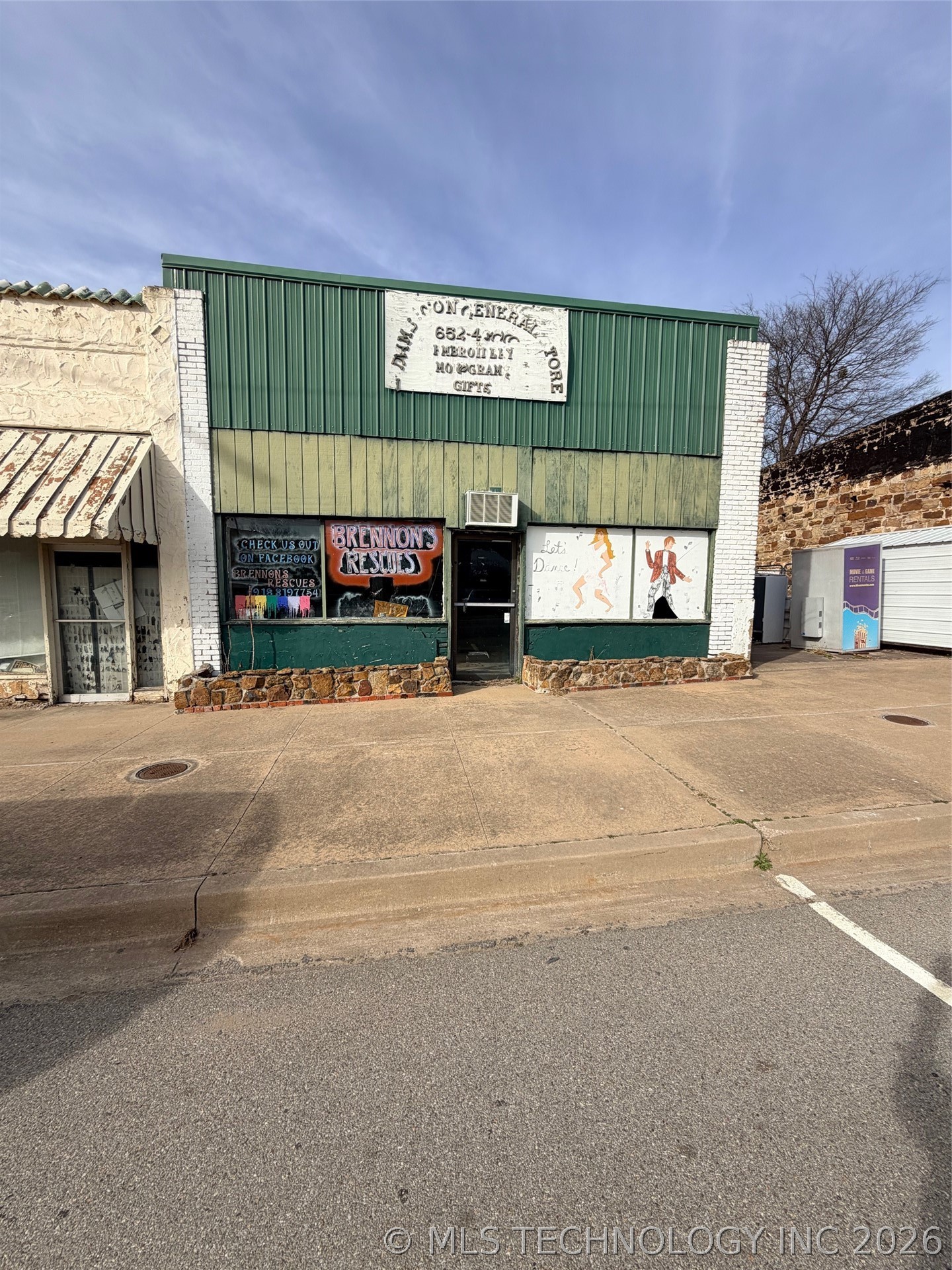 614 W Main Street Henryetta OK 74437