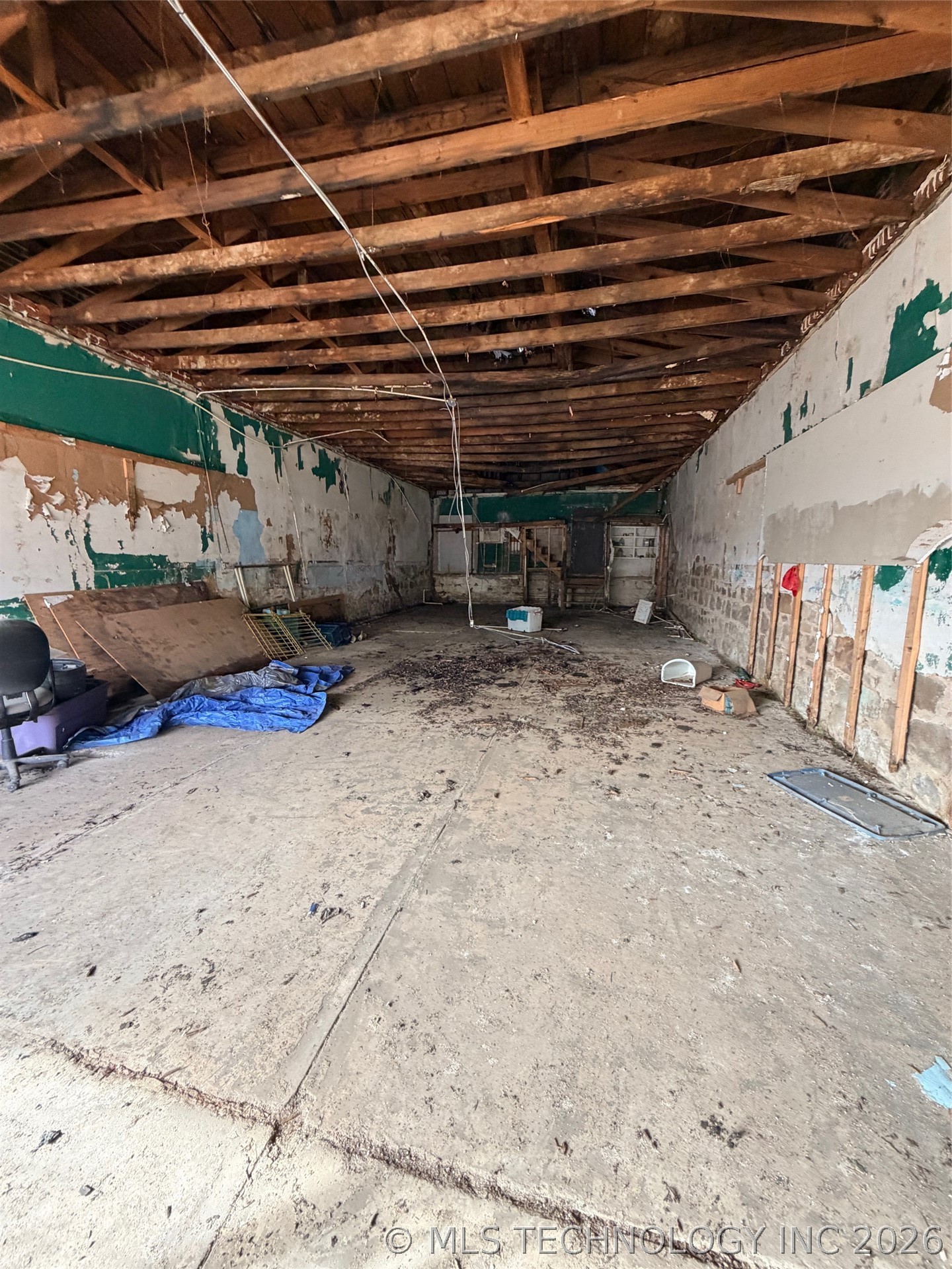 614 W Main Street Henryetta OK 74437