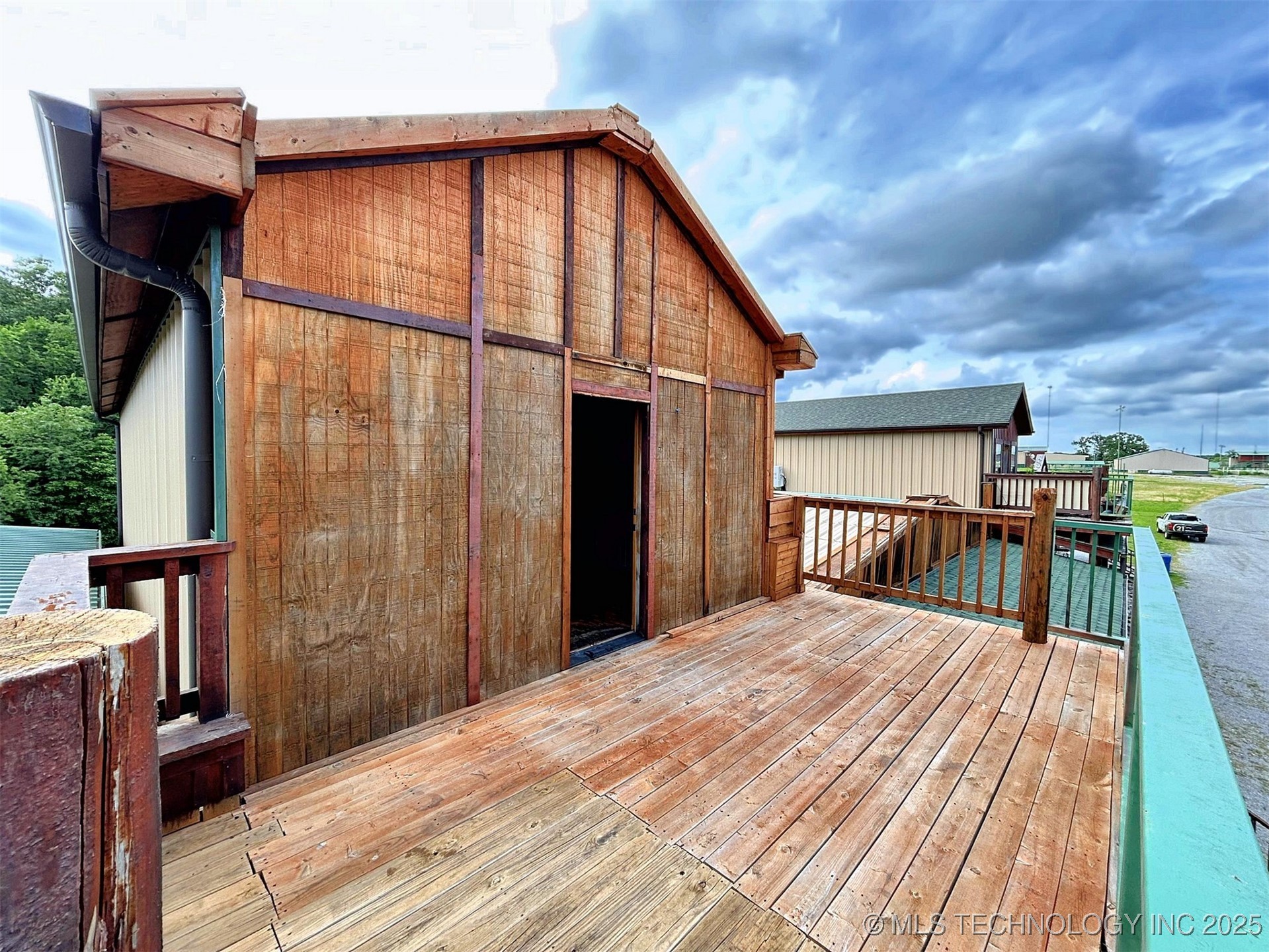 6753 E 620 Road Locust Grove OK 74352