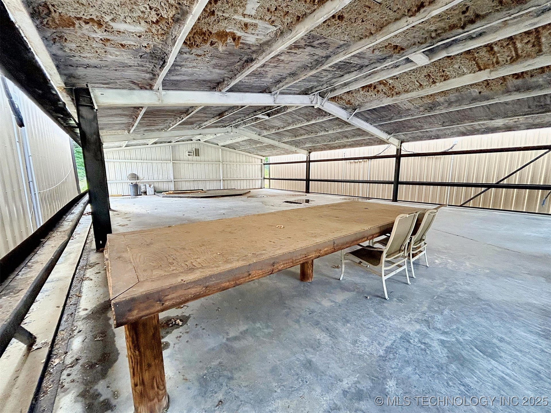 6753 E 620 Road Locust Grove OK 74352
