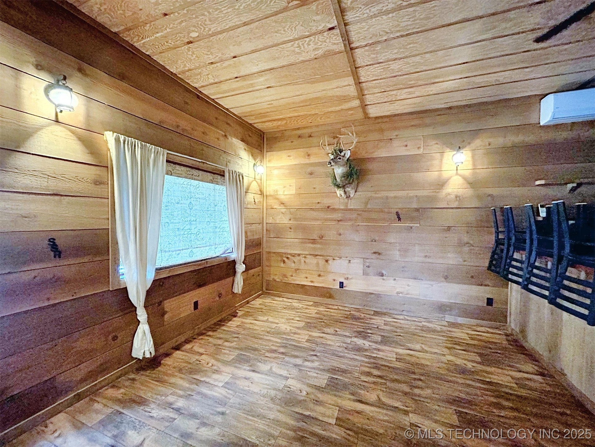 6753 E 620 Road Locust Grove OK 74352