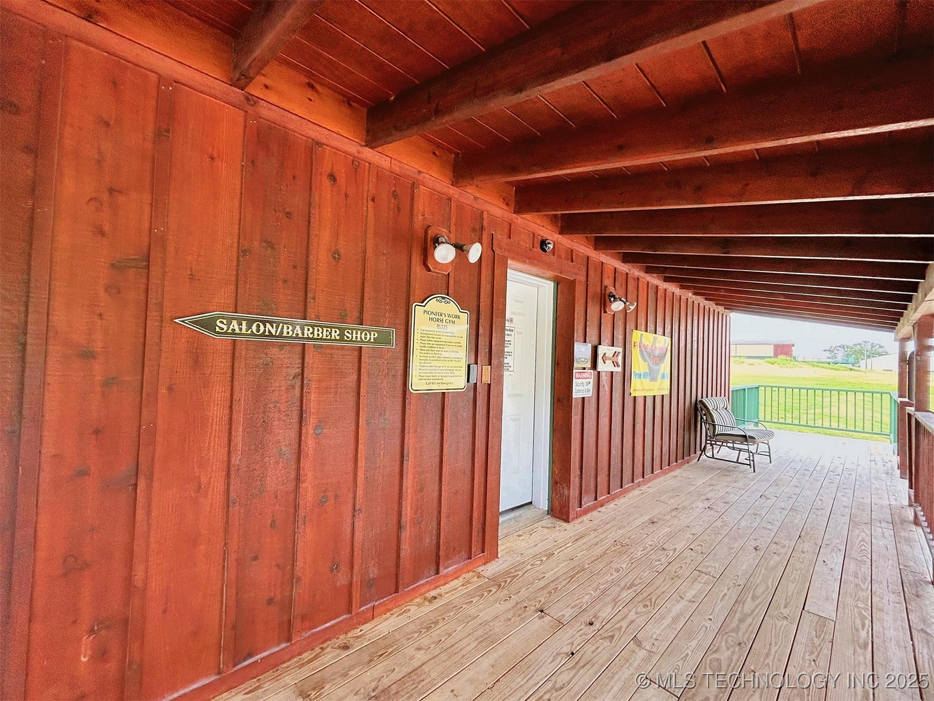 6753 E 620 Road Locust Grove OK 74352