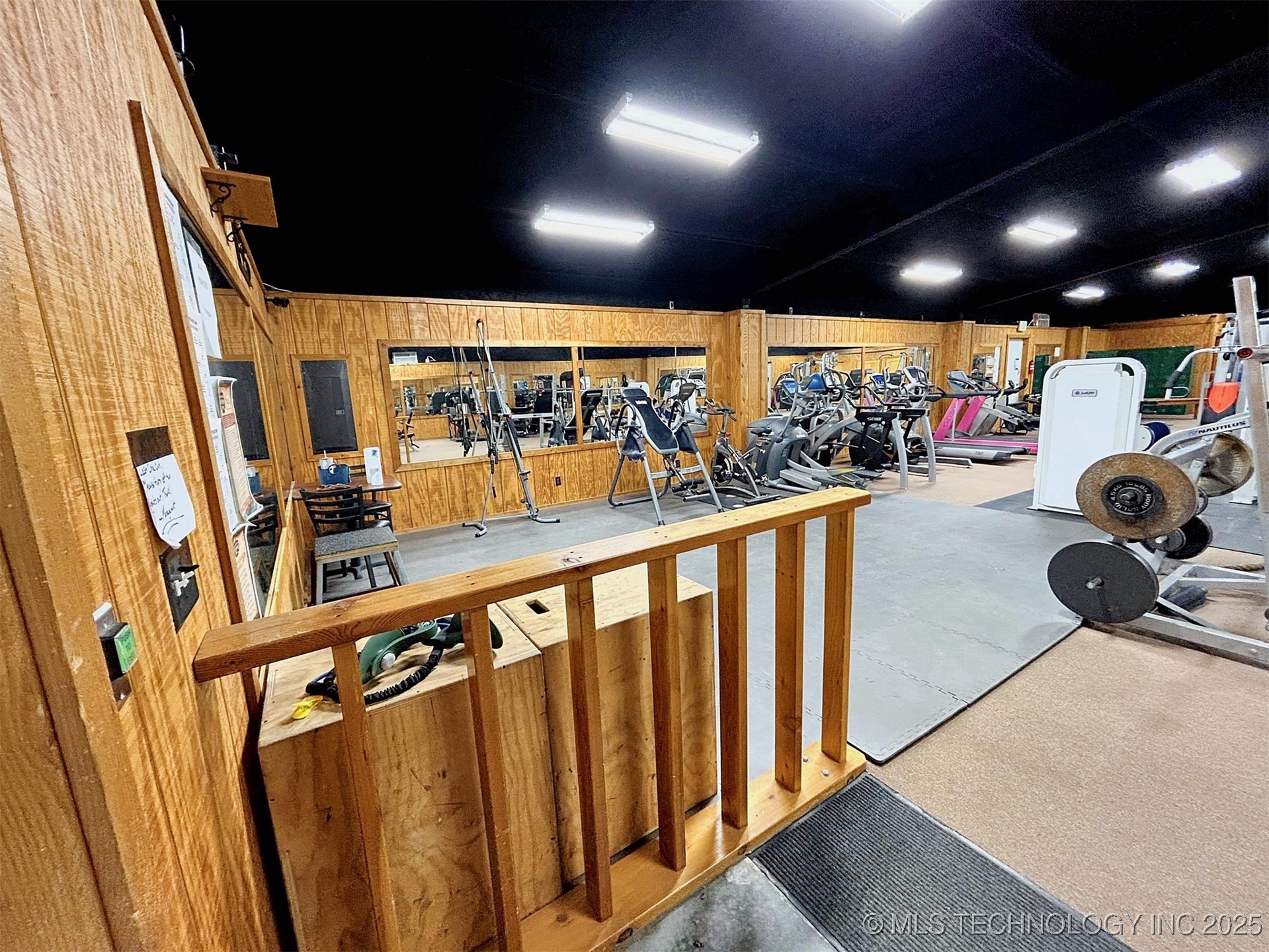 6753 E 620 Road Locust Grove OK 74352