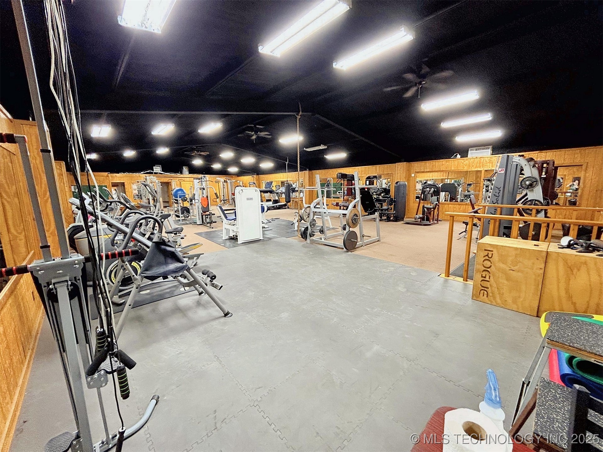 6753 E 620 Road Locust Grove OK 74352
