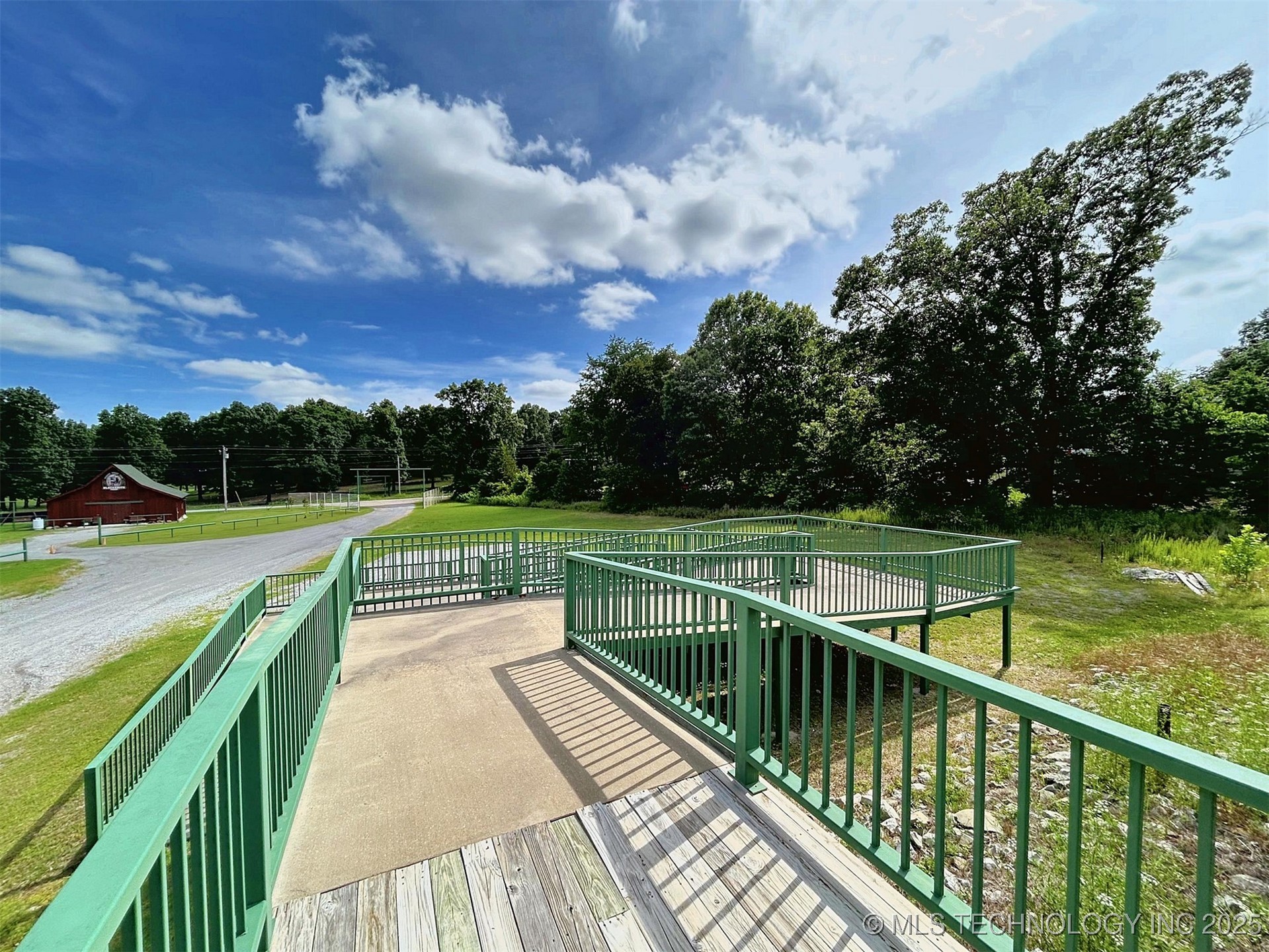 6753 E 620 Road Locust Grove OK 74352