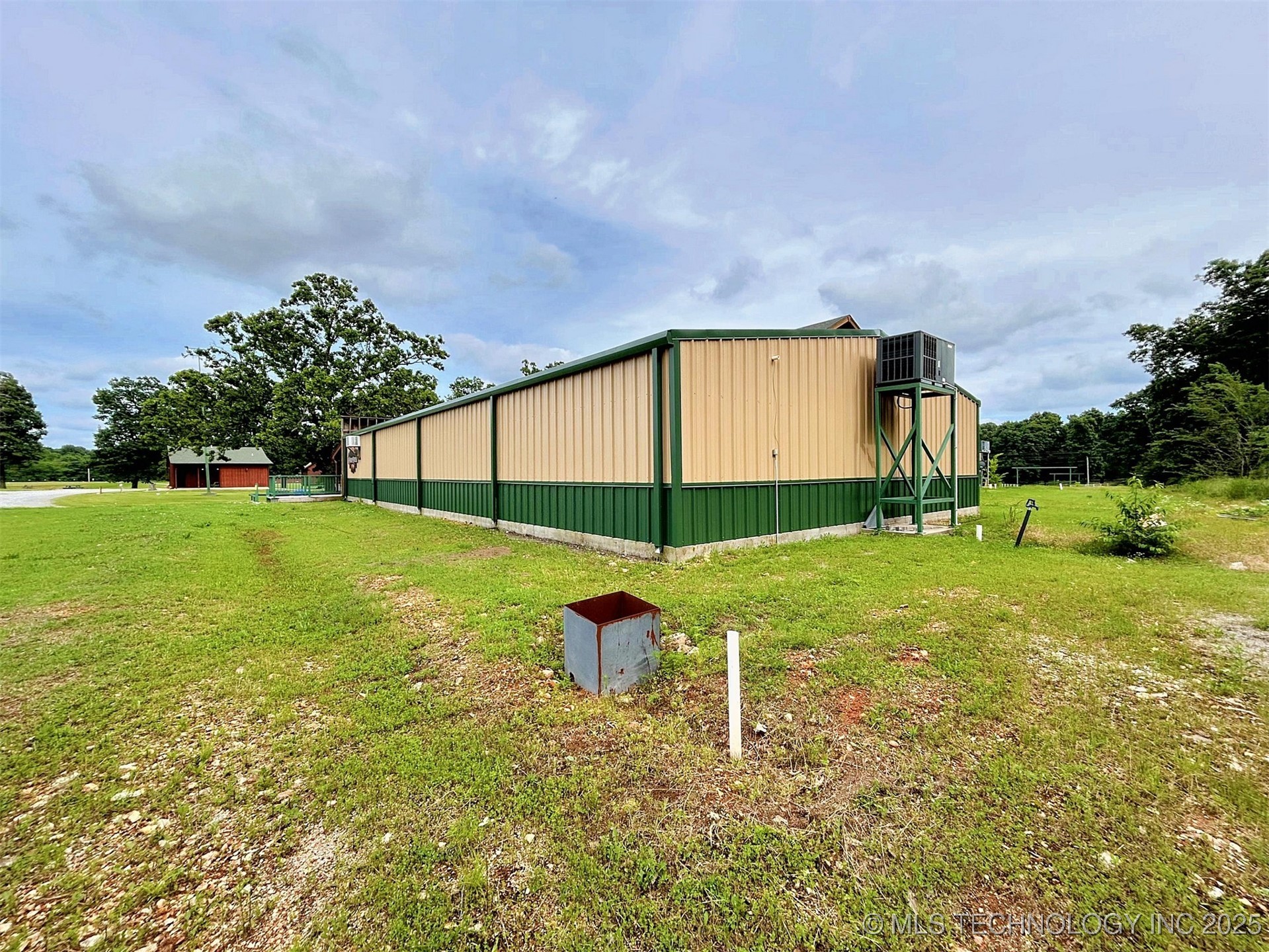6753 E 620 Road Locust Grove OK 74352