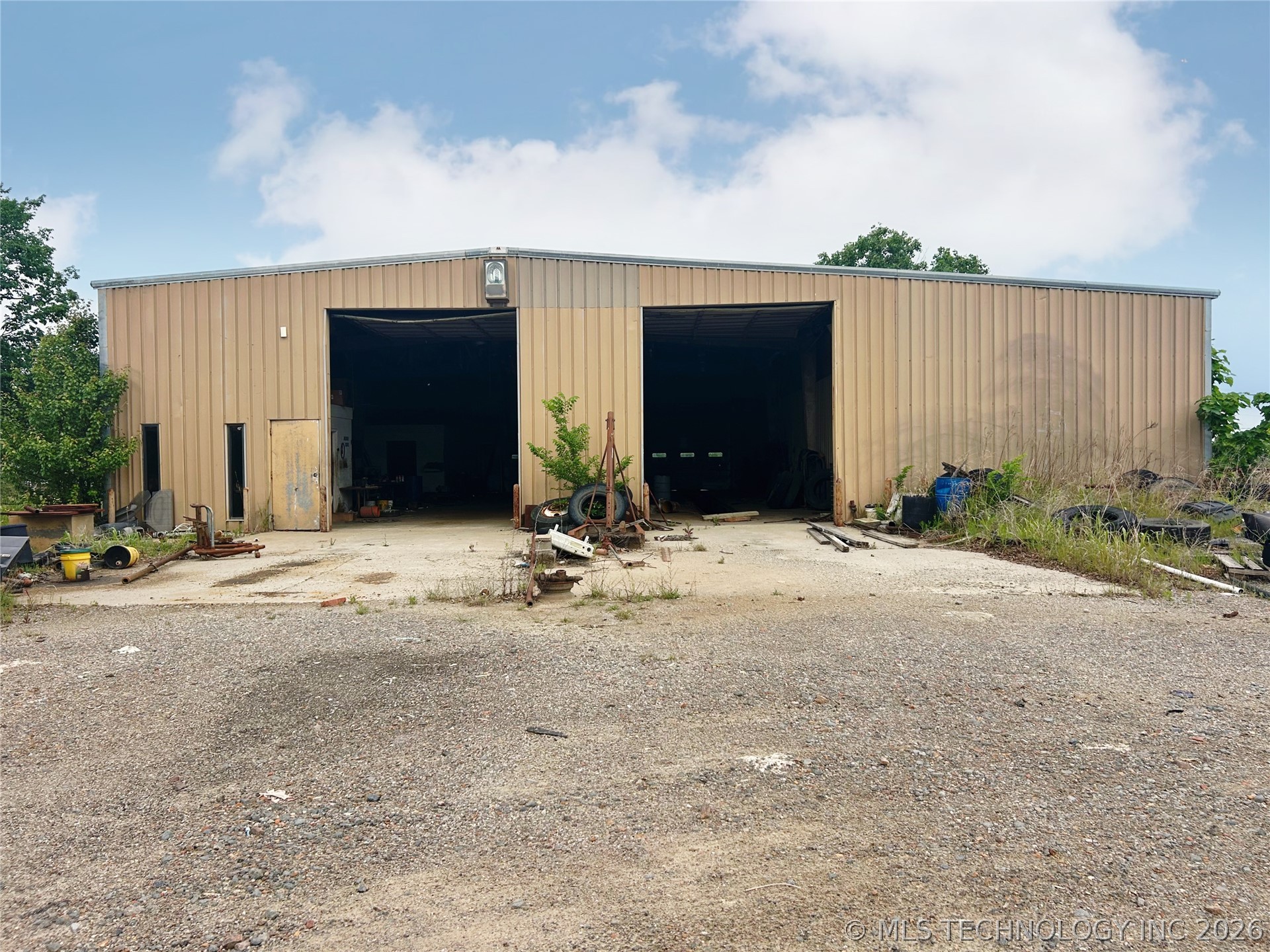 100 E Ozark Street Morris OK 74445