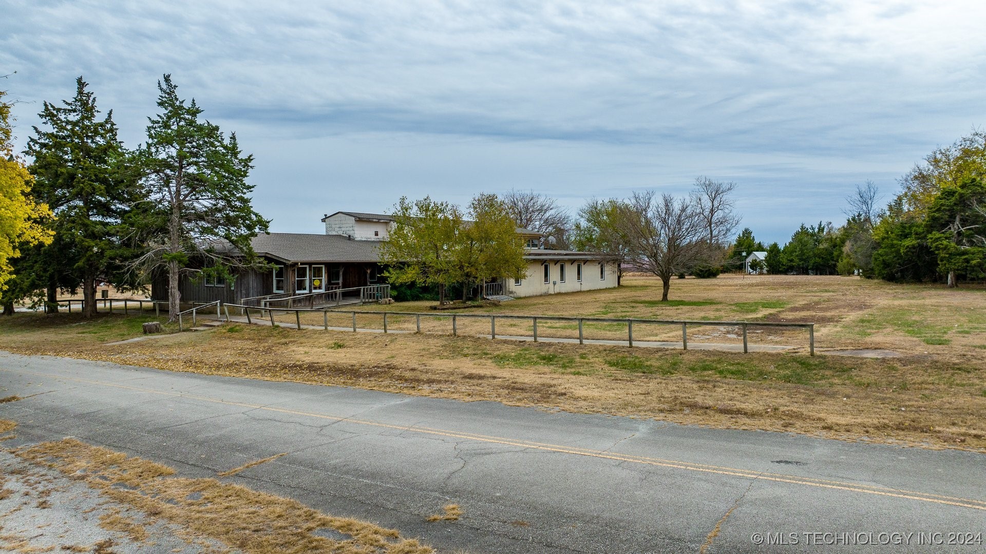 263 County Road 3022 Bartlesville OK 74003