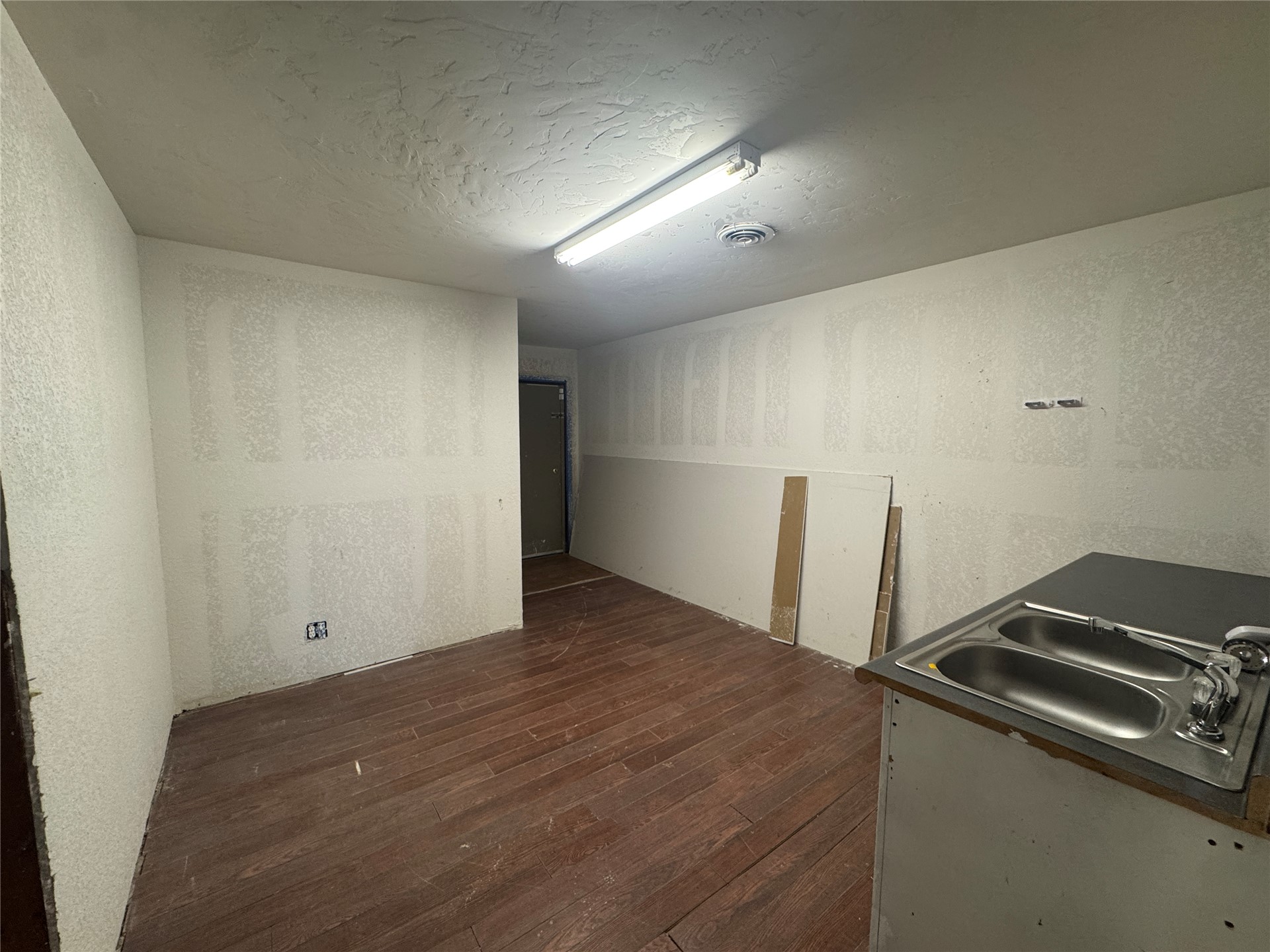106 C E Colston Marietta OK 73448