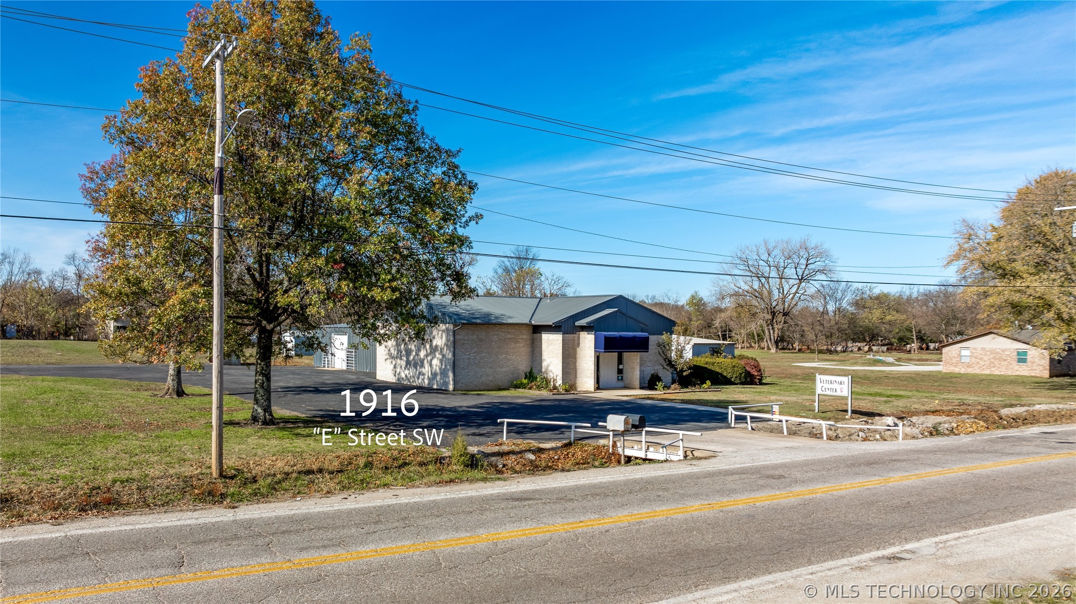 1916 E Southwest Street Miami OK 74354
