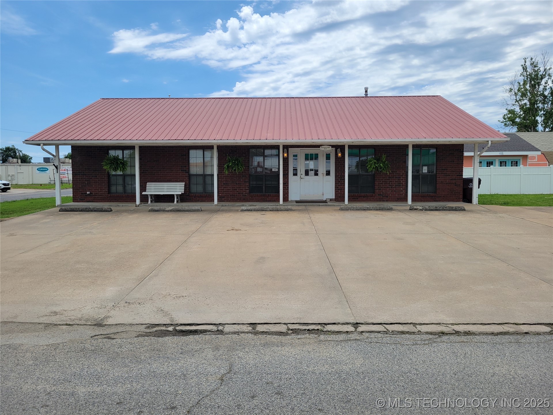 300 S Main Street Eufaula OK 74432