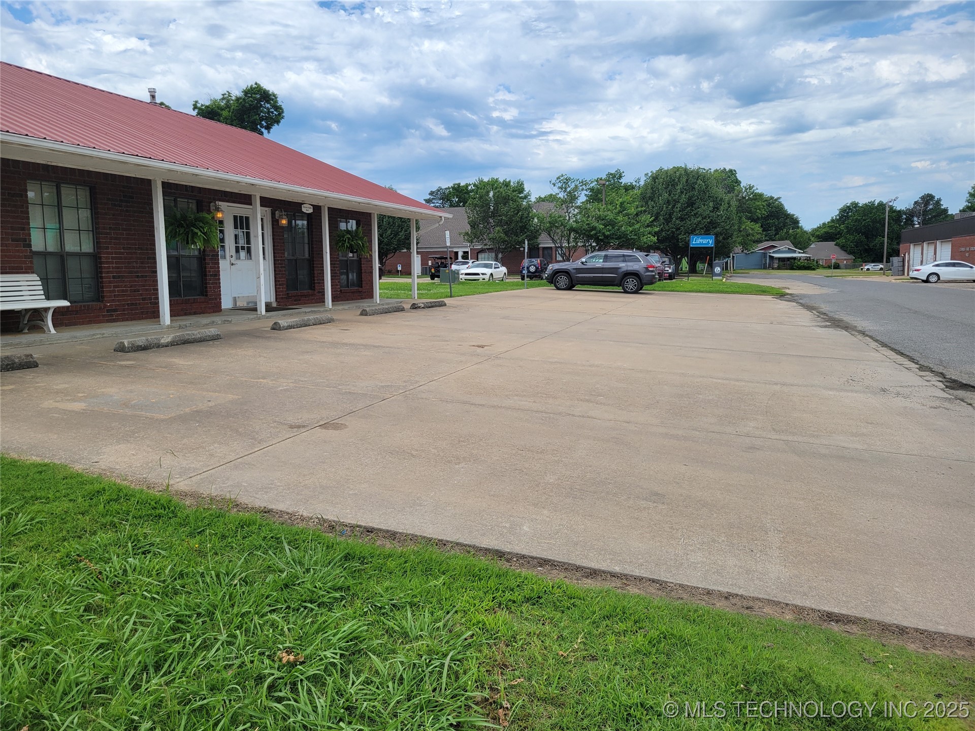 300 S Main Street Eufaula OK 74432