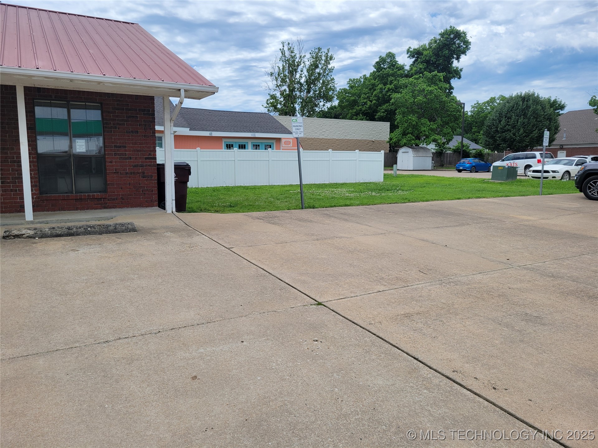 300 S Main Street Eufaula OK 74432