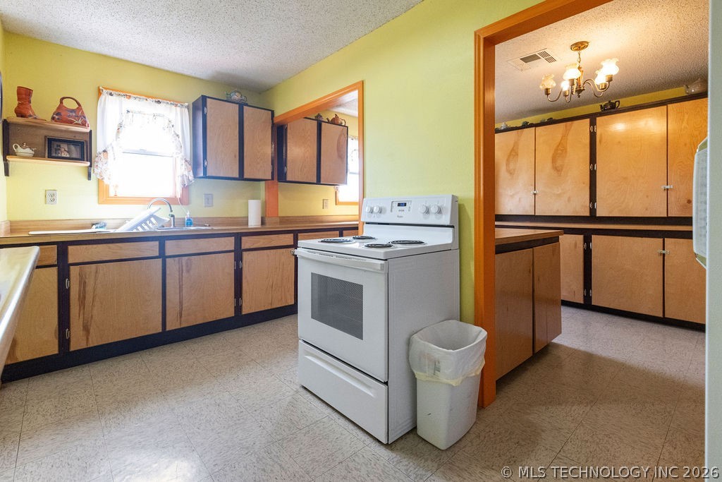 58225 E Us Highway 60 Fairland OK 74343