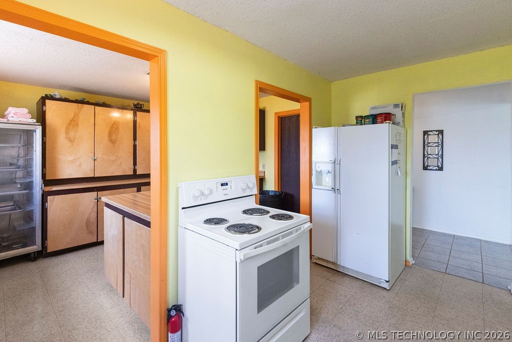 58225 E Us Highway 60 Fairland OK 74343