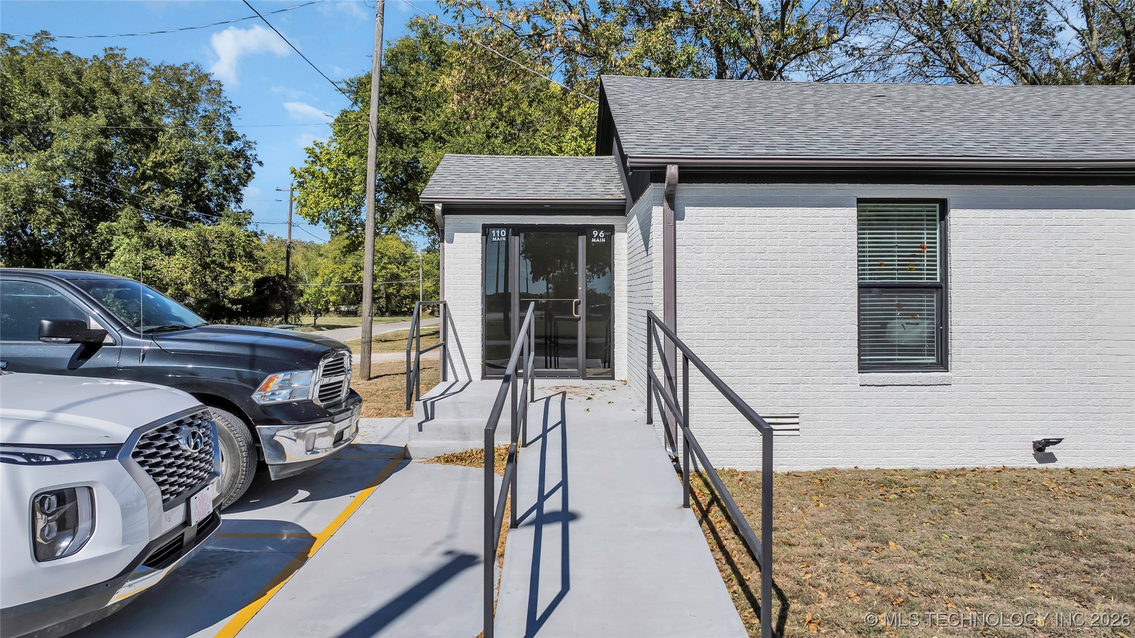 100 Main Lone Grove OK 73443