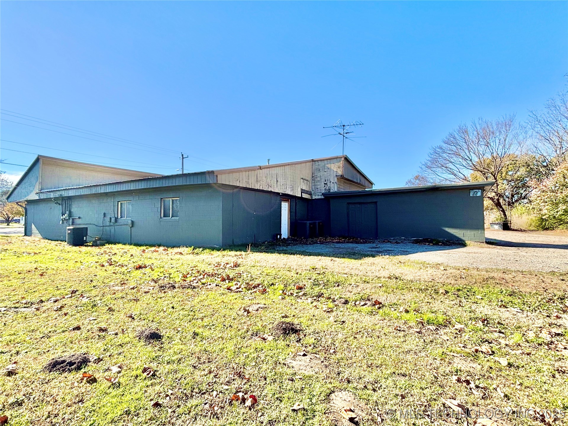 809 E Main Stigler OK 74462