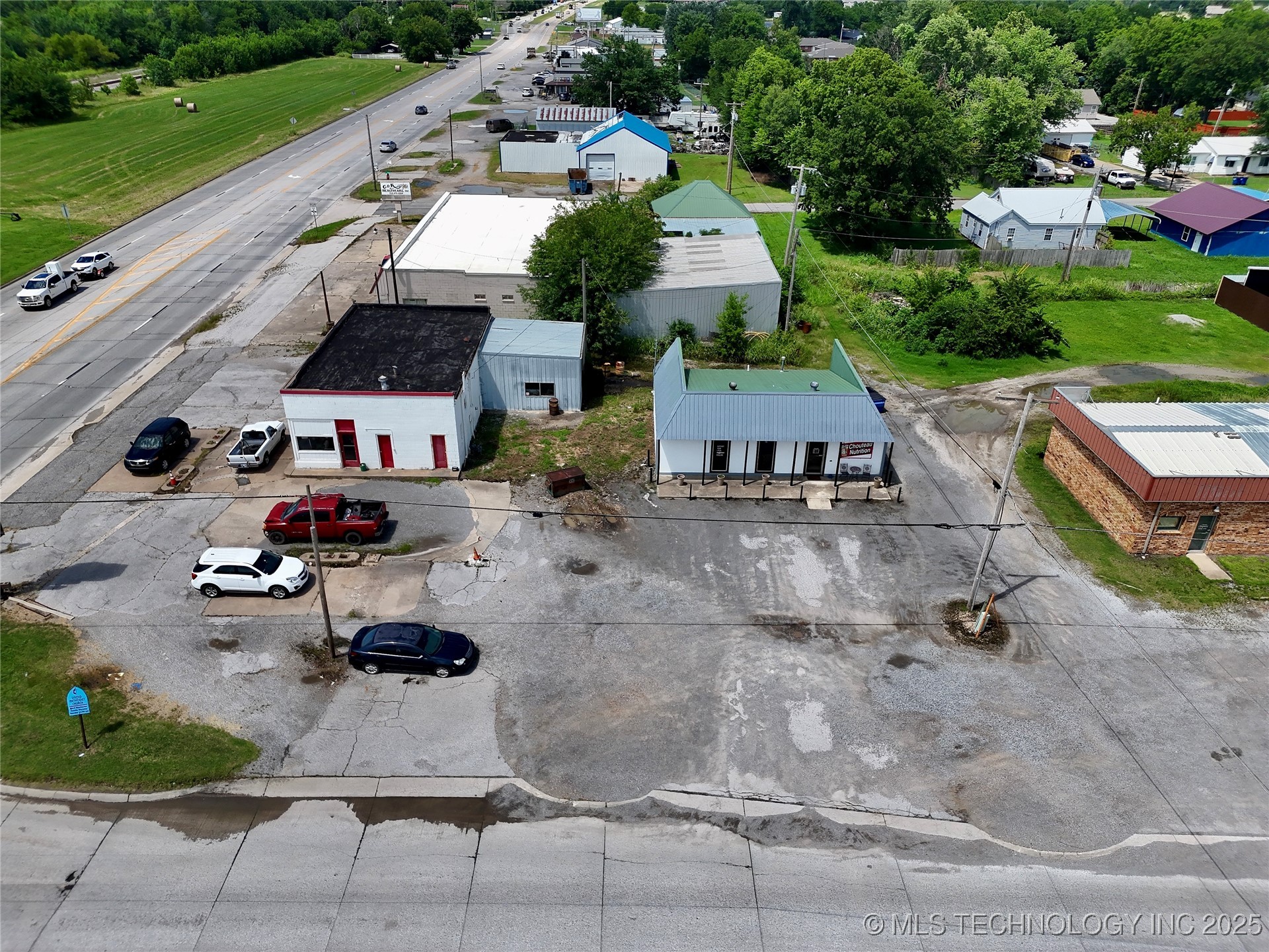 102 N Chouteau Chouteau OK 74337