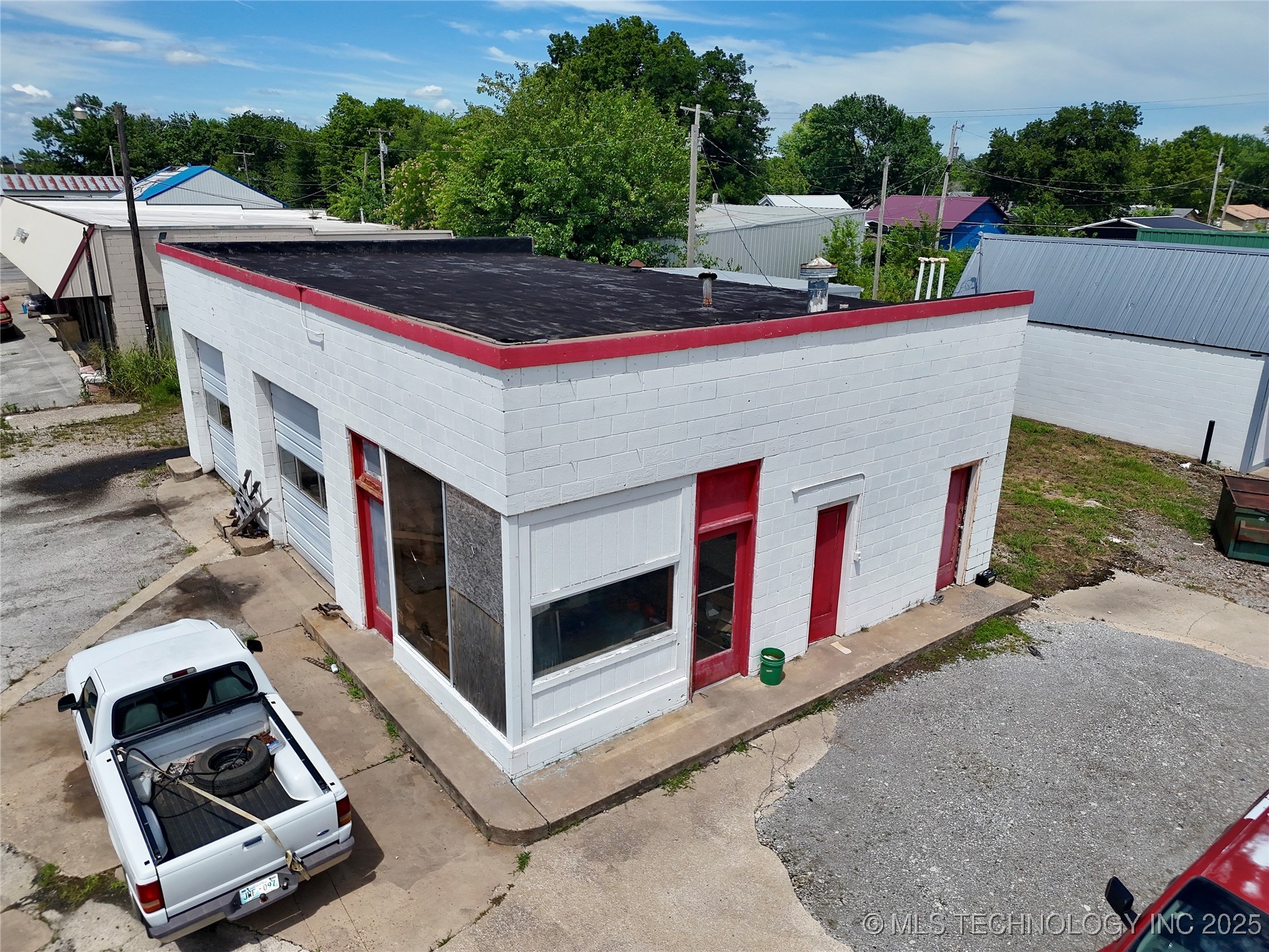 102 N Chouteau Chouteau OK 74337