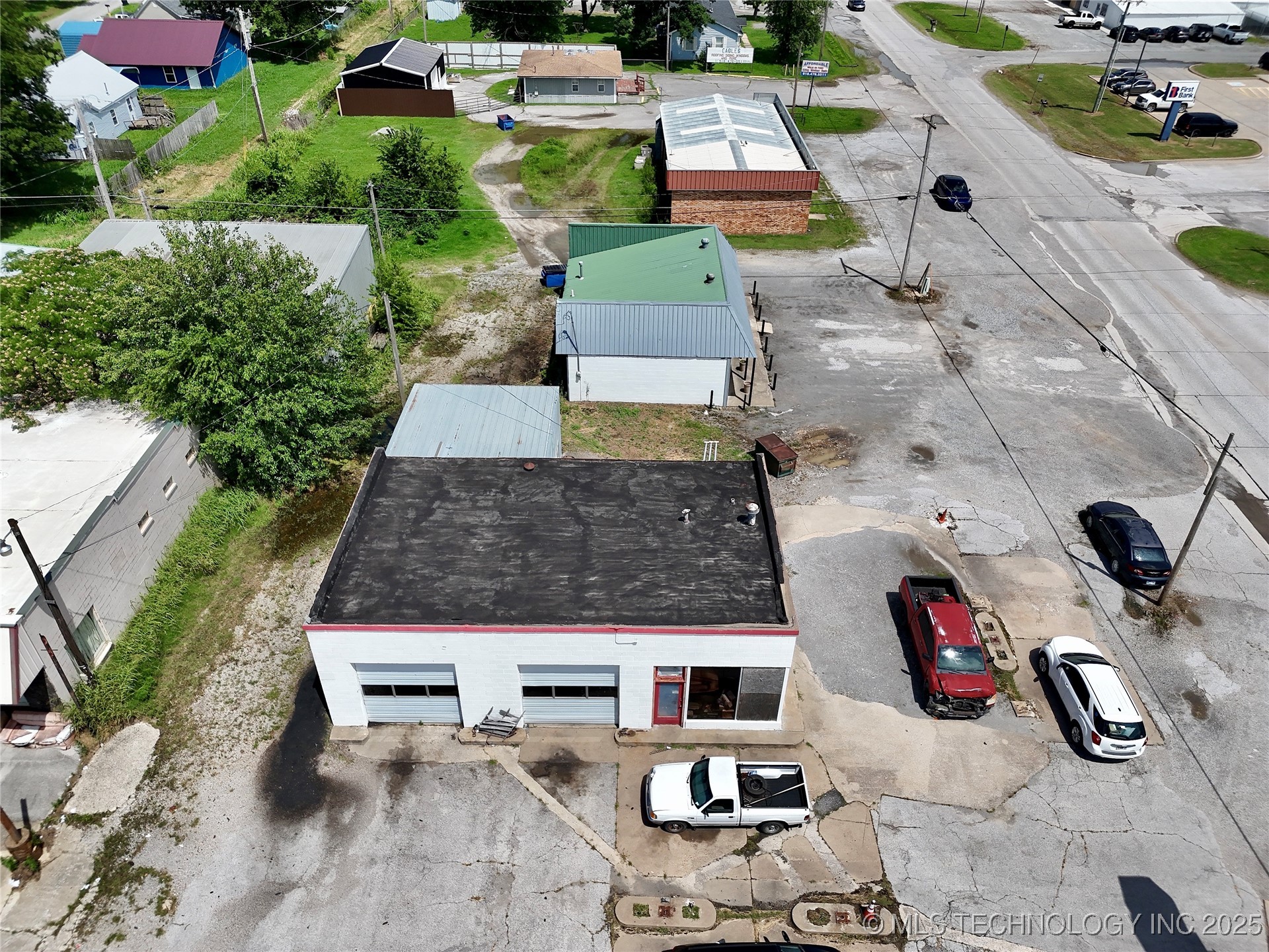 102 N Chouteau Chouteau OK 74337
