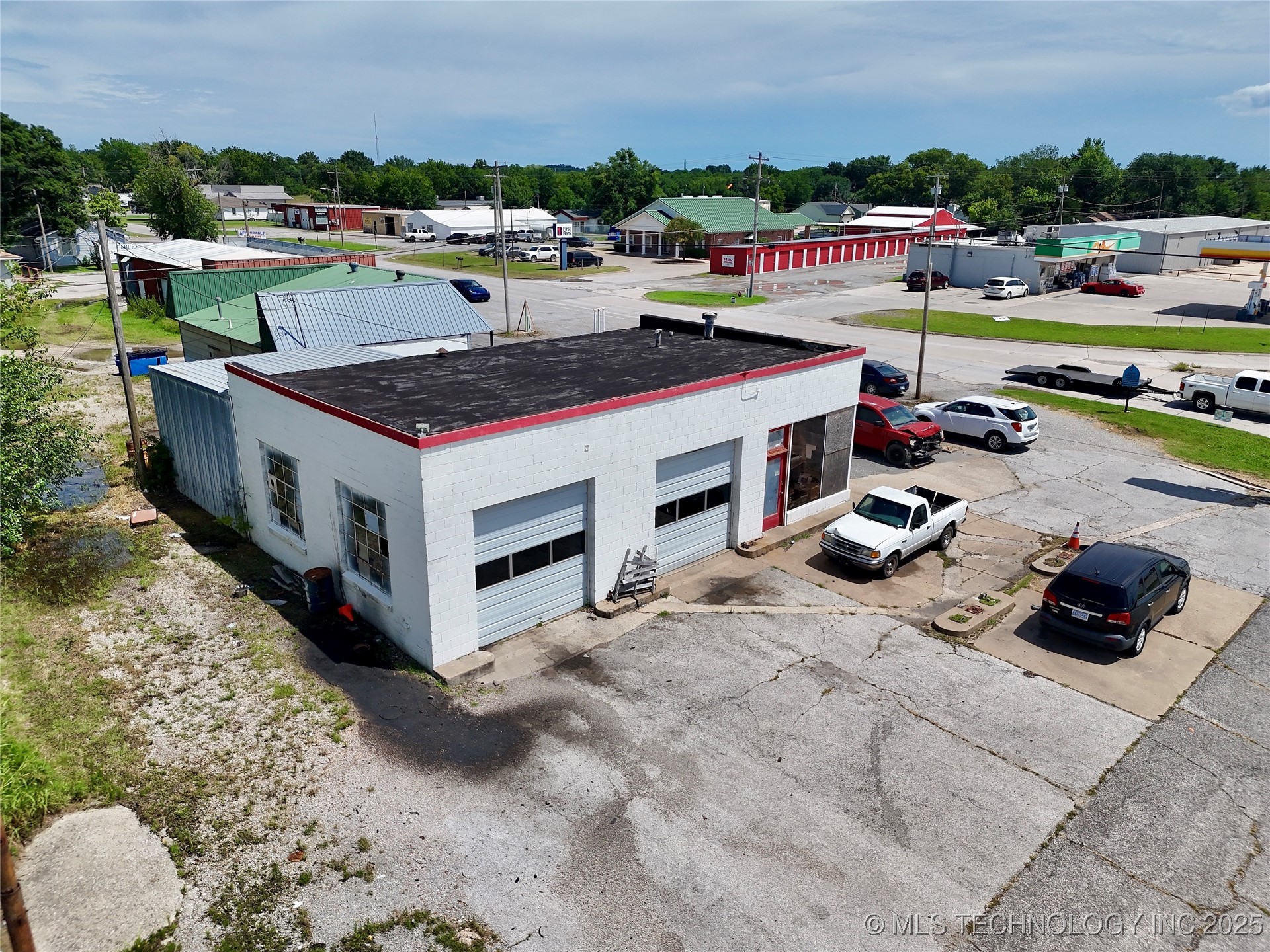 102 N Chouteau Chouteau OK 74337