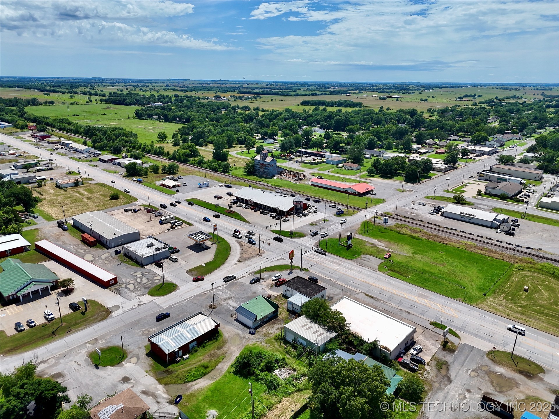 102 N Chouteau Chouteau OK 74337