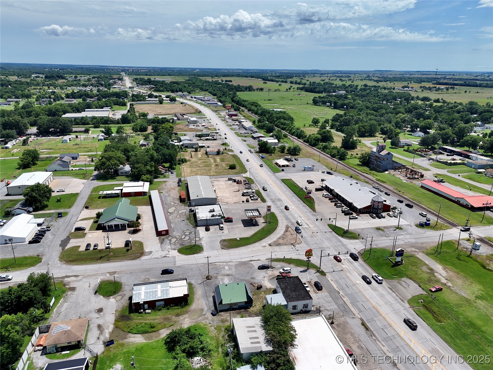 102 N Chouteau Chouteau OK 74337