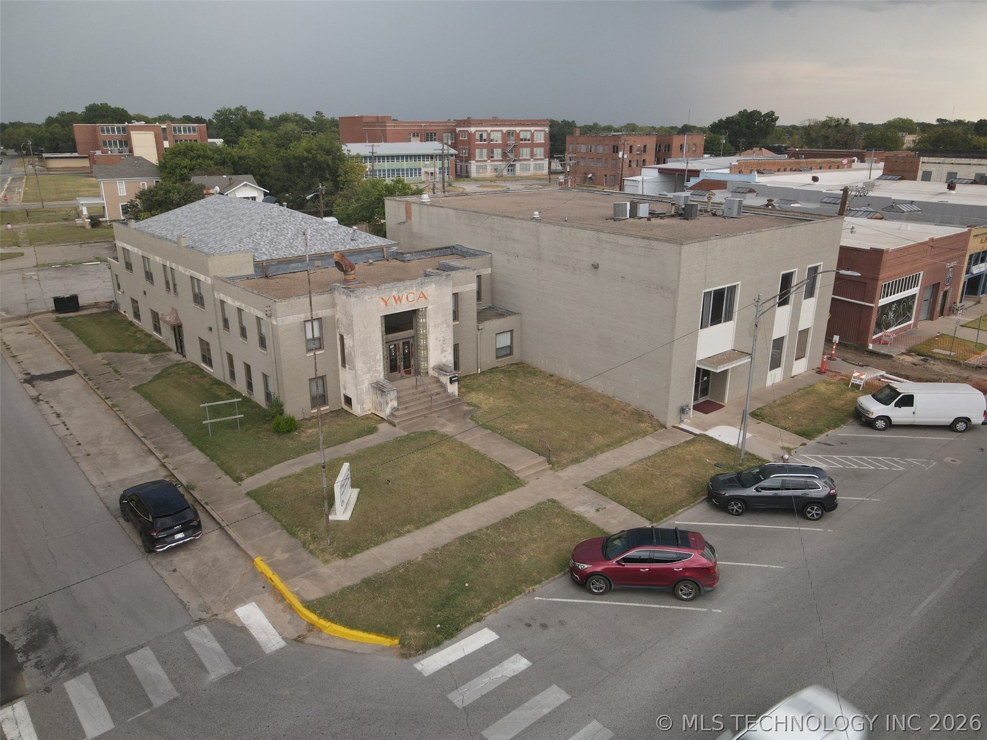27 W Broadway Ardmore OK 73401