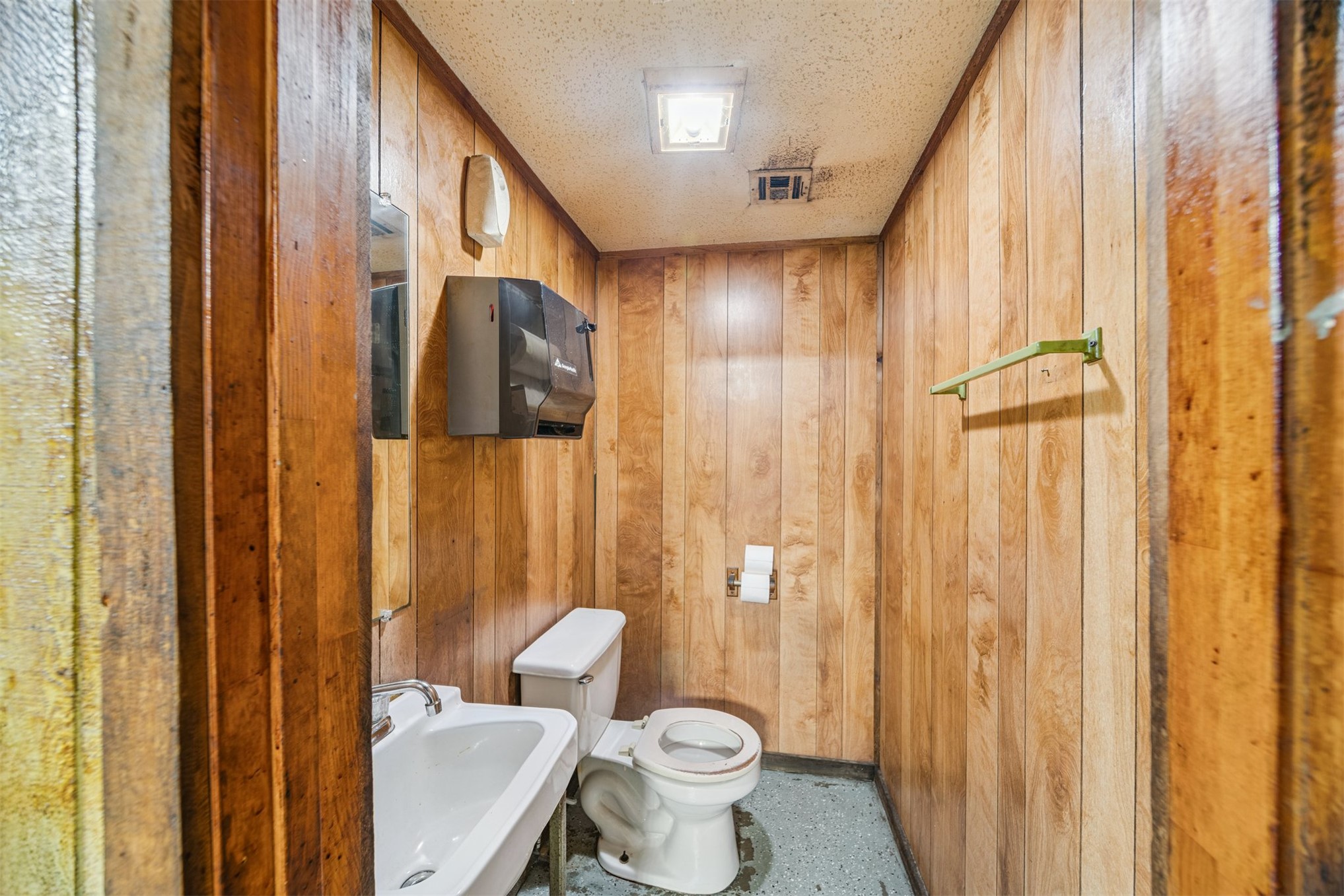 421 W Claremore Street Claremore OK 74017