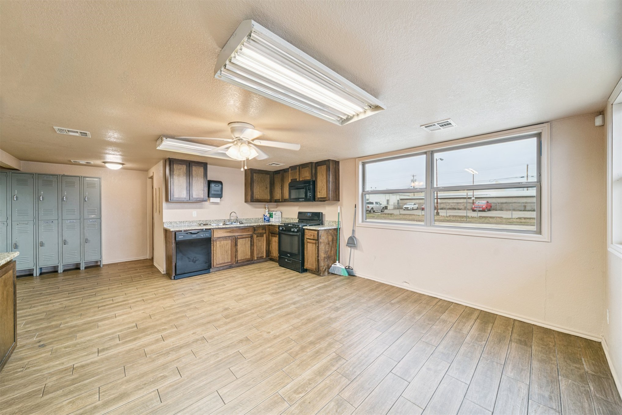 421 W Claremore Street Claremore OK 74017