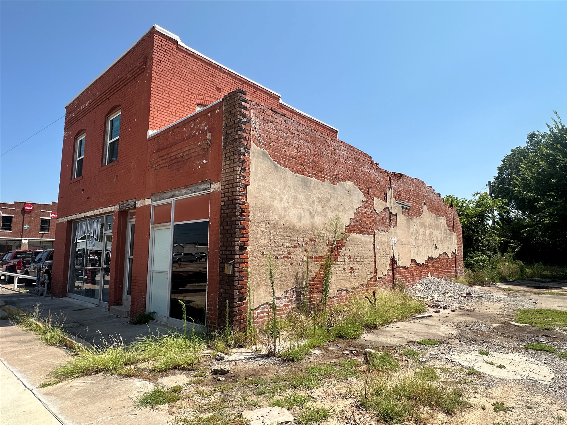 109 S Muskogee Avenue Okmulgee OK 74447