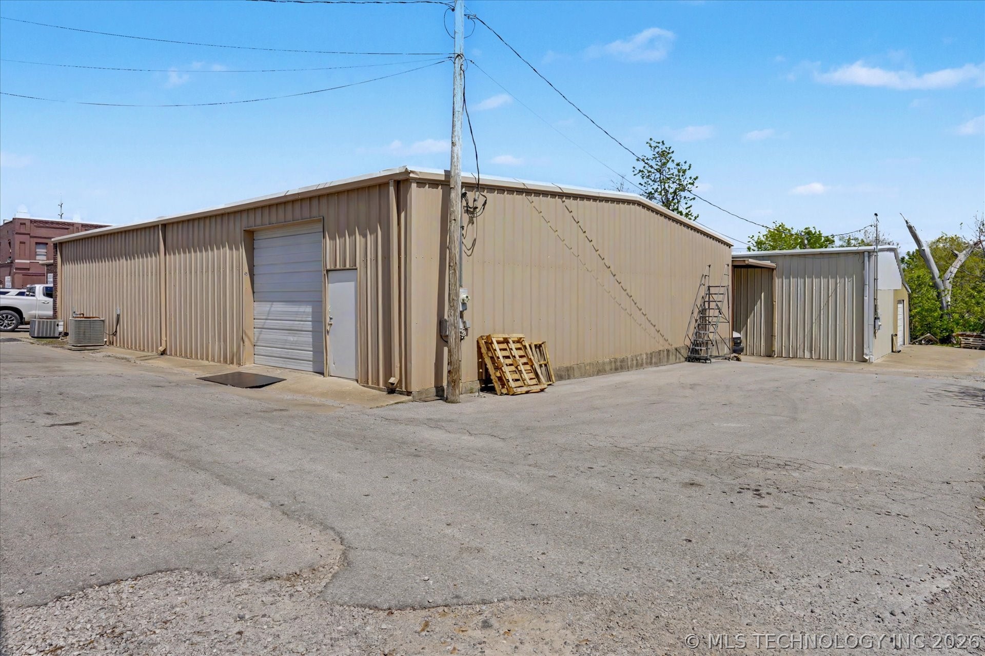 614 E Dewey Street Sapulpa OK 74066