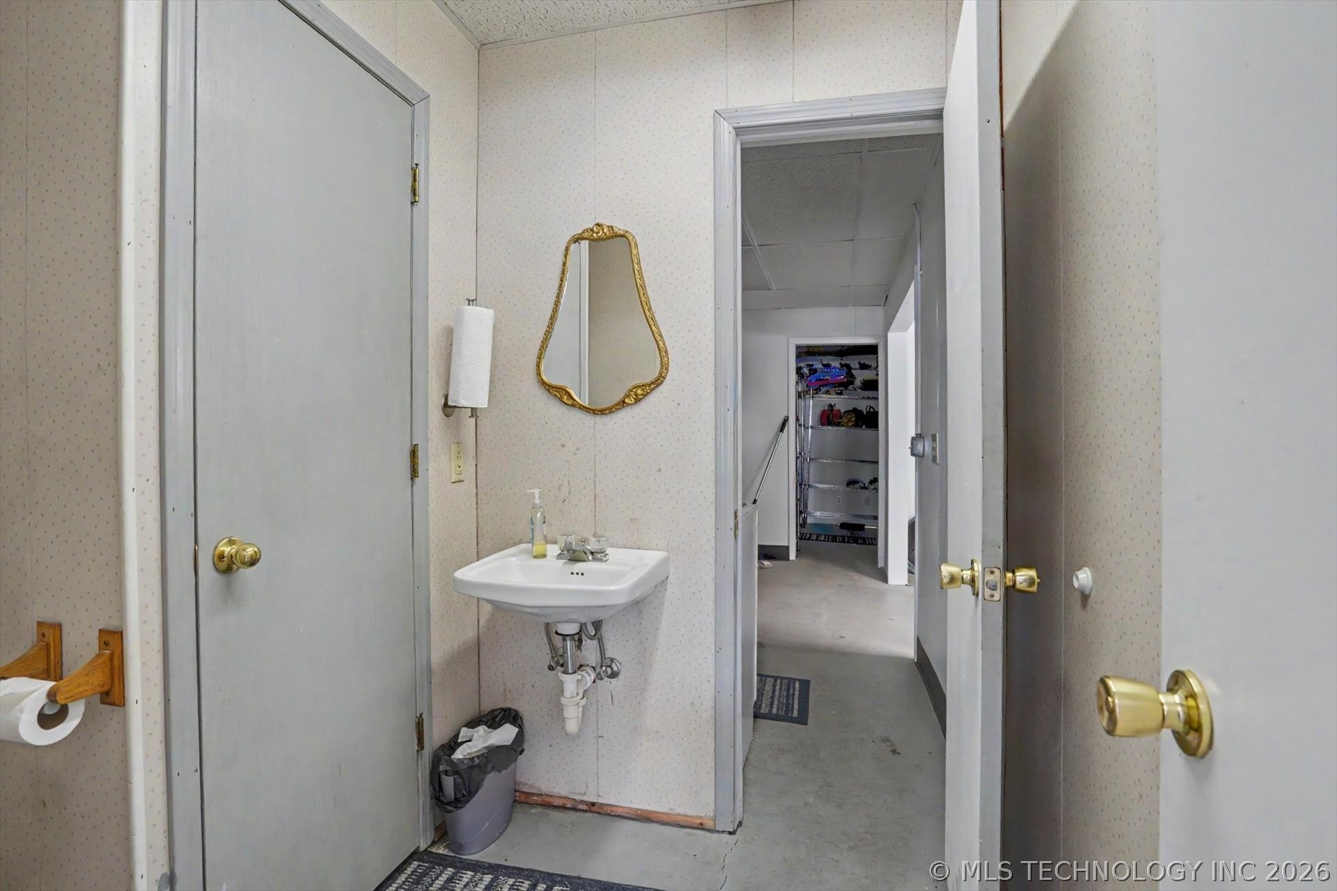 614 E Dewey Street Sapulpa OK 74066