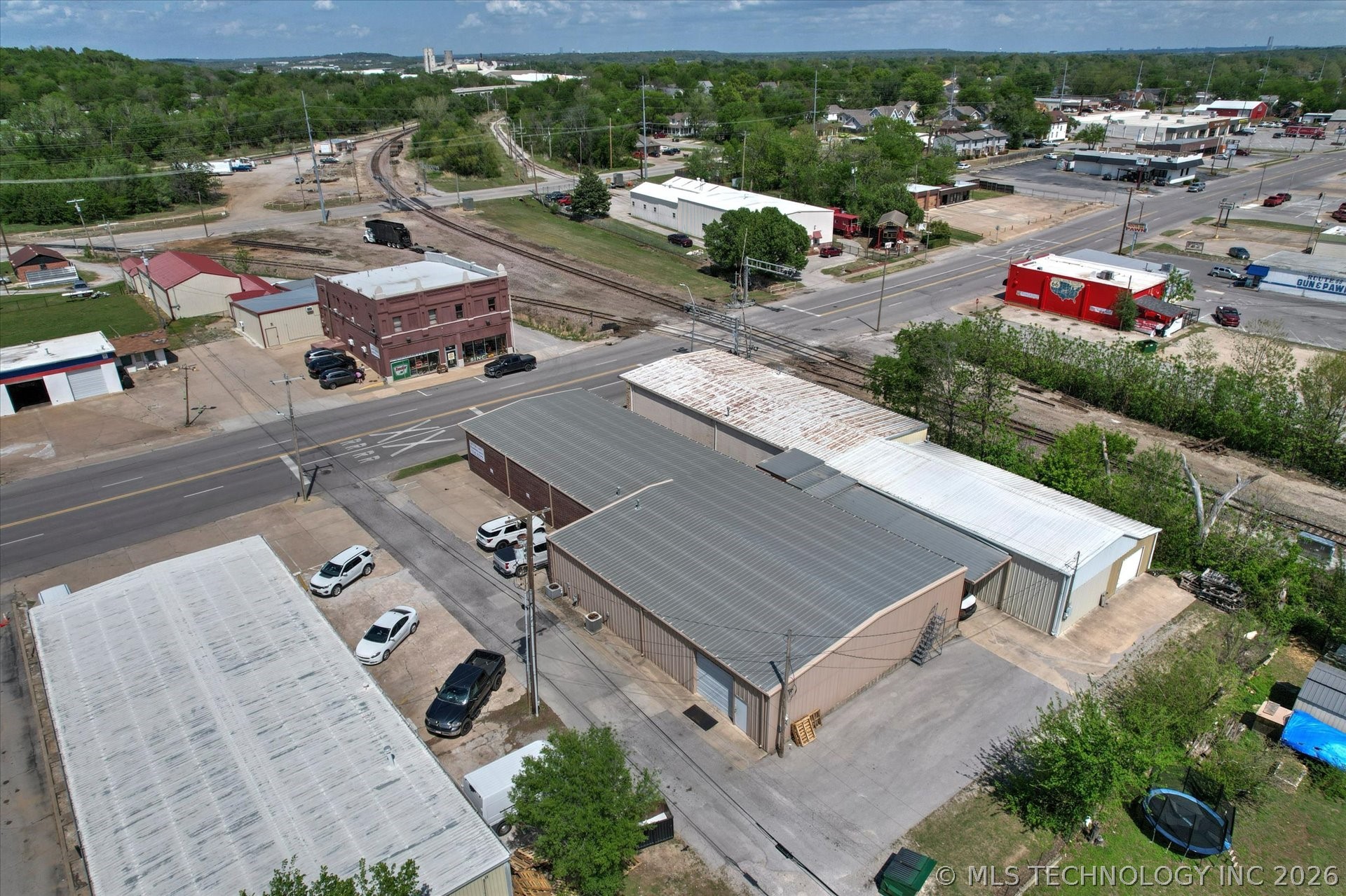 614 E Dewey Street Sapulpa OK 74066