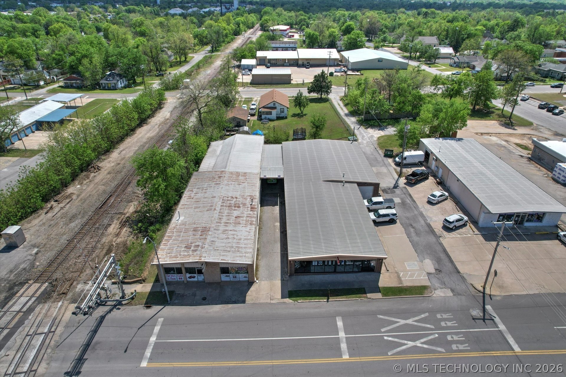 614 E Dewey Street Sapulpa OK 74066