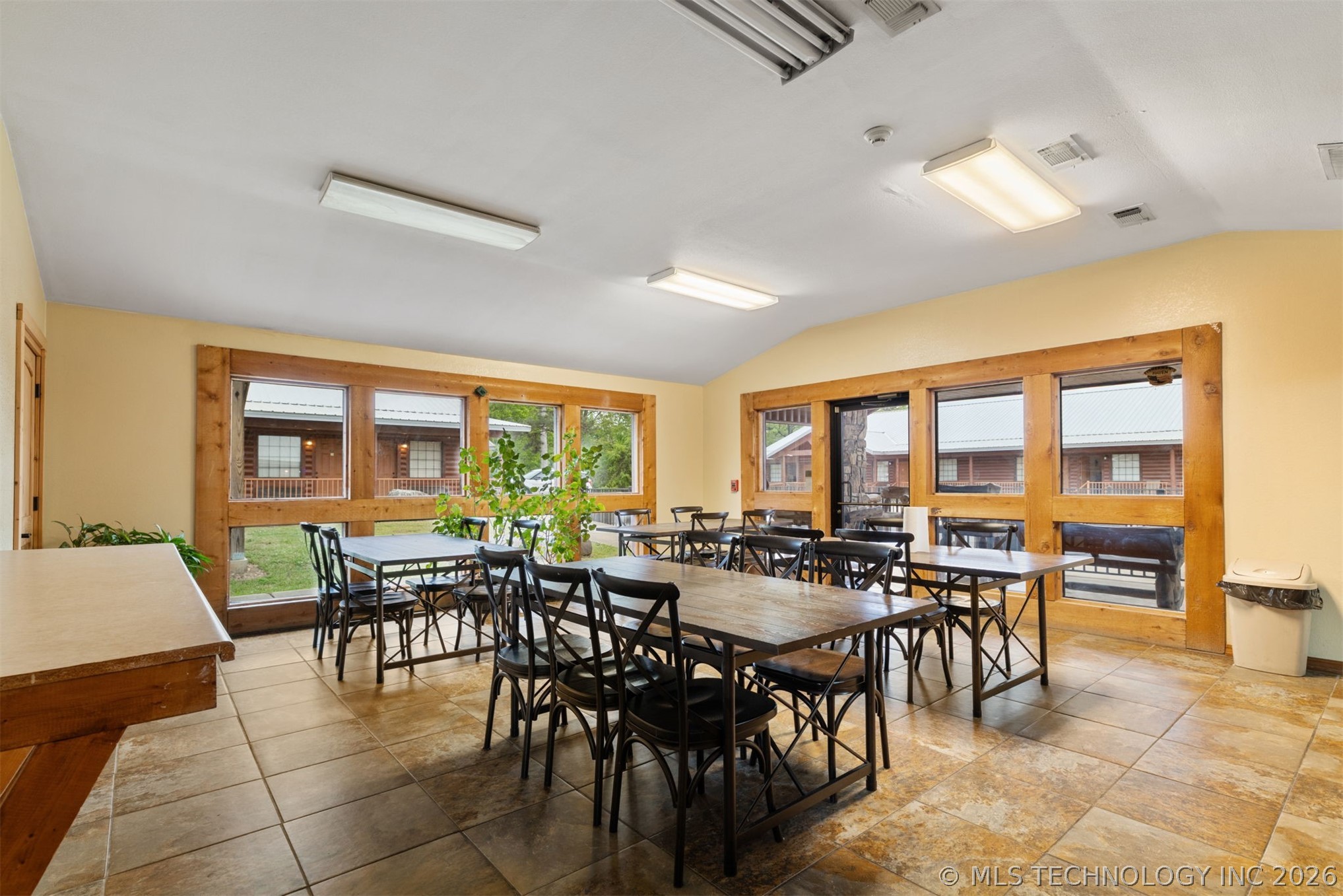 6613 N Us Highway 259 Broken Bow OK 74728