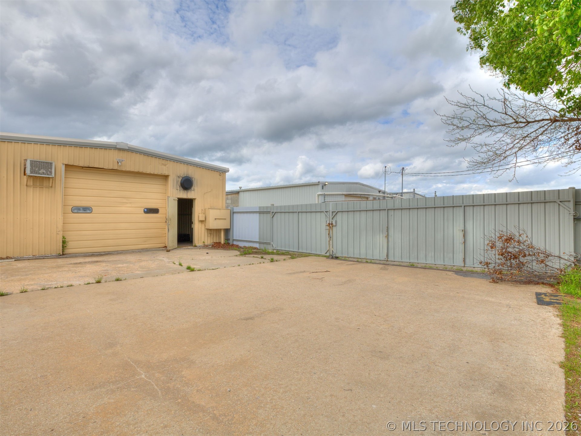 1835 N 105th East Eastavenue Tulsa OK 74116