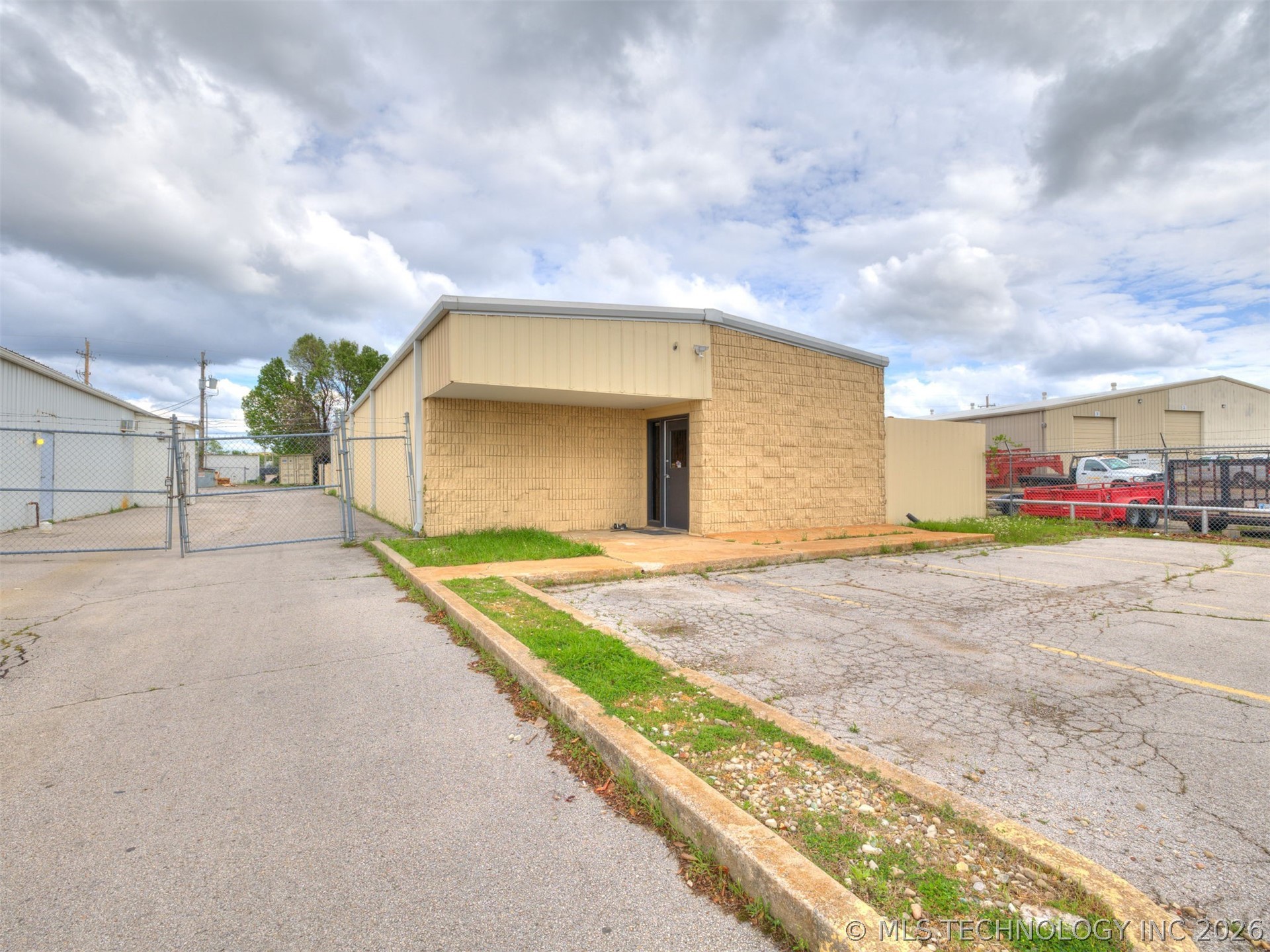 1835 N 105th East Eastavenue Tulsa OK 74116