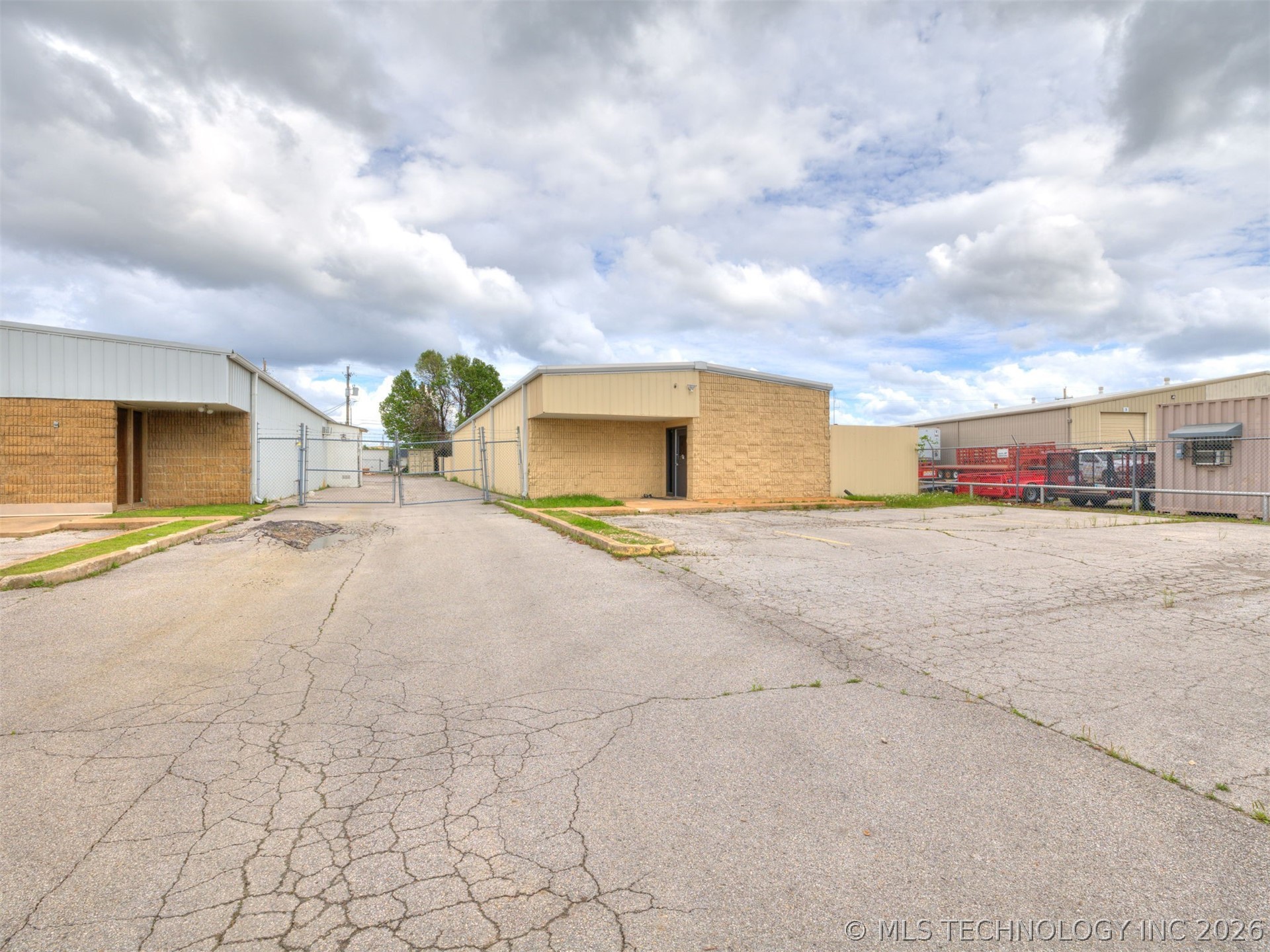 1835 N 105th East Eastavenue Tulsa OK 74116
