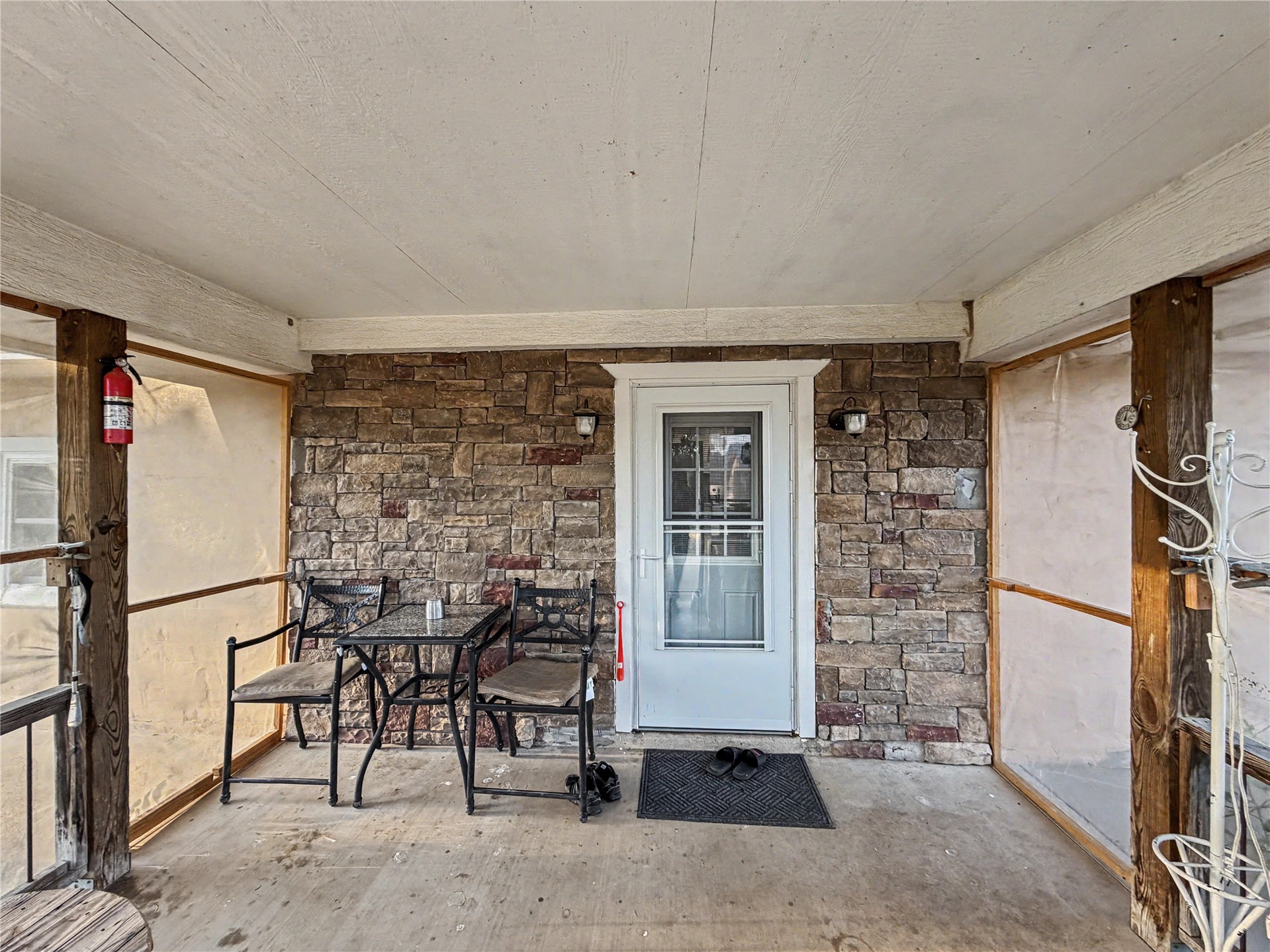 18098 N Vaughn Road Hulbert OK 74441